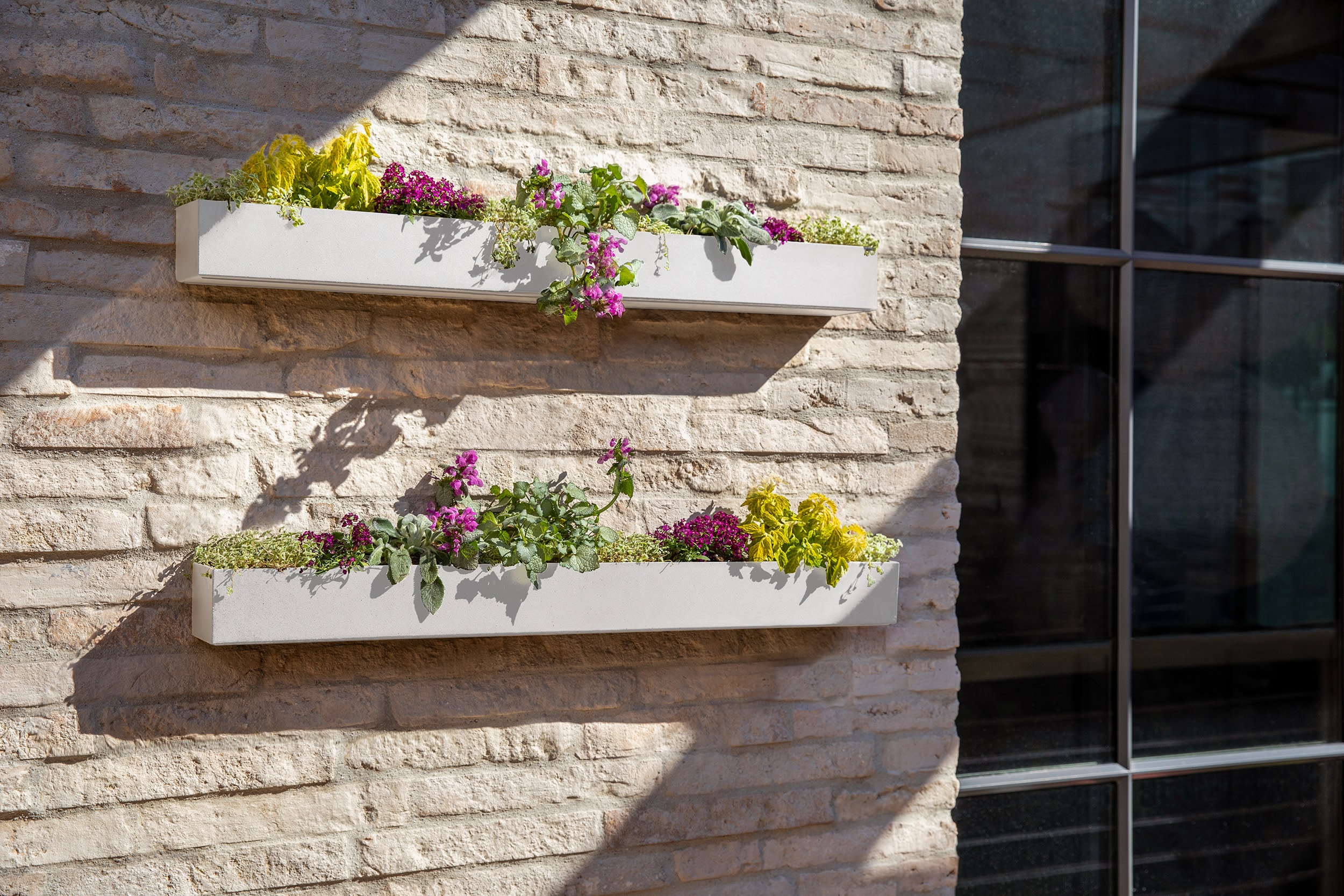 White 32" Composite Geo Series Trough Hanging Planter - 2-Pack