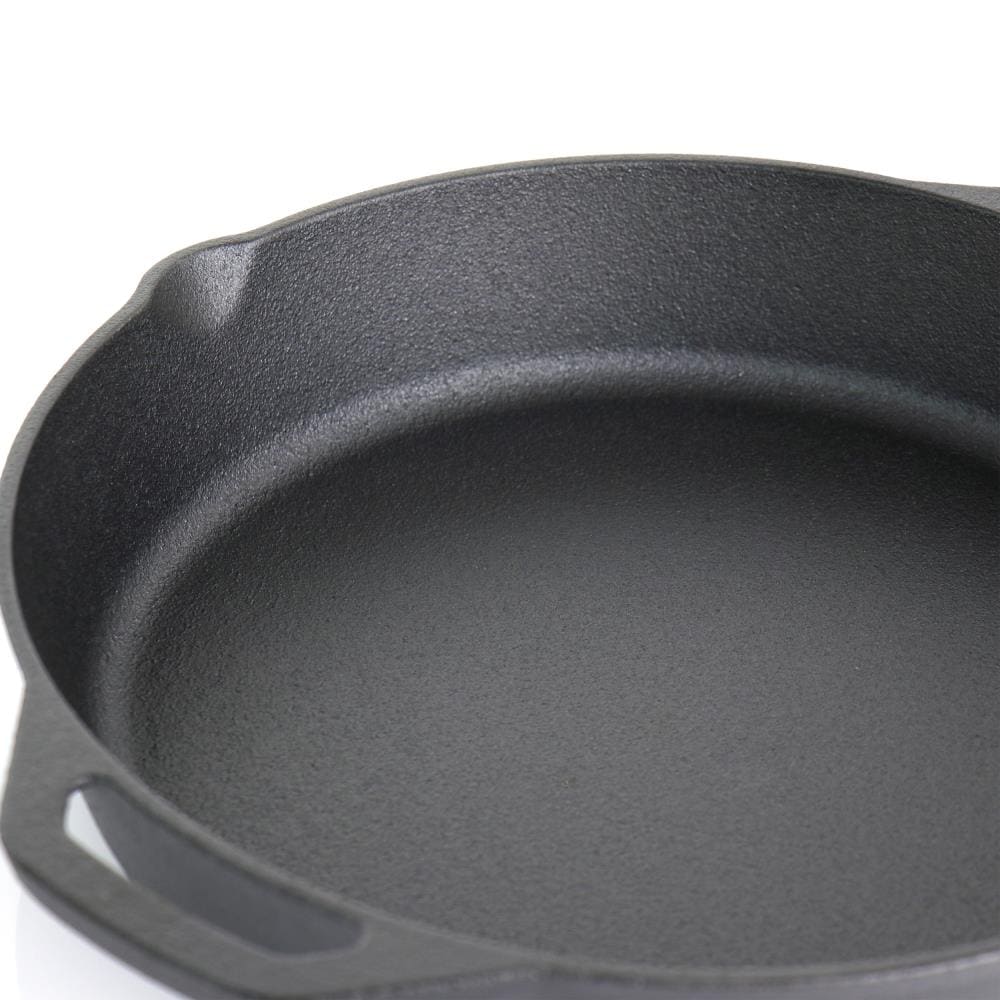Pre-Seasoned 6 Piece Cast Iron Skillet Set with Lids and Red Silicone Holders