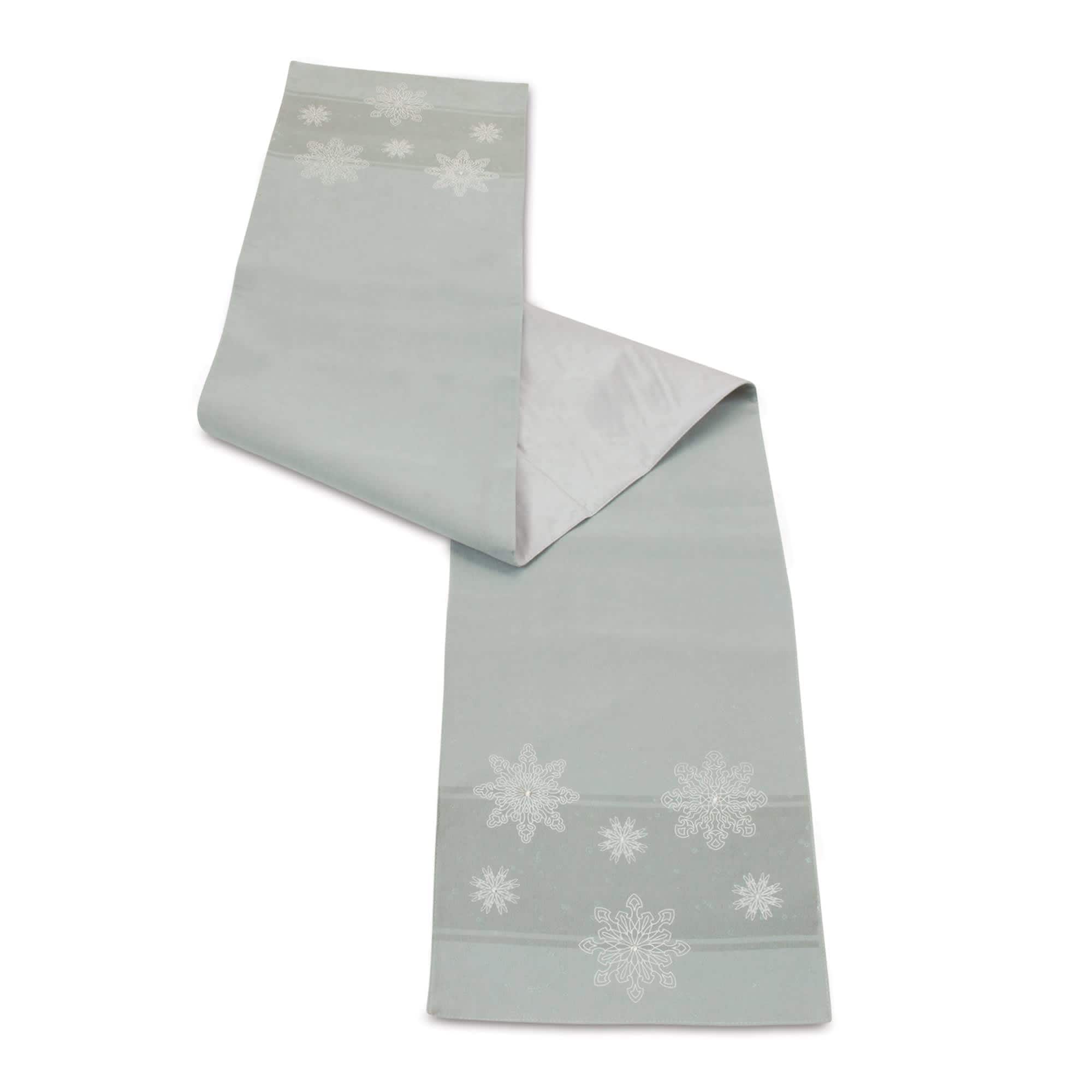 Melrose International 87593DS Snowflake Pattern Runner 72L x 12.5W Polyester