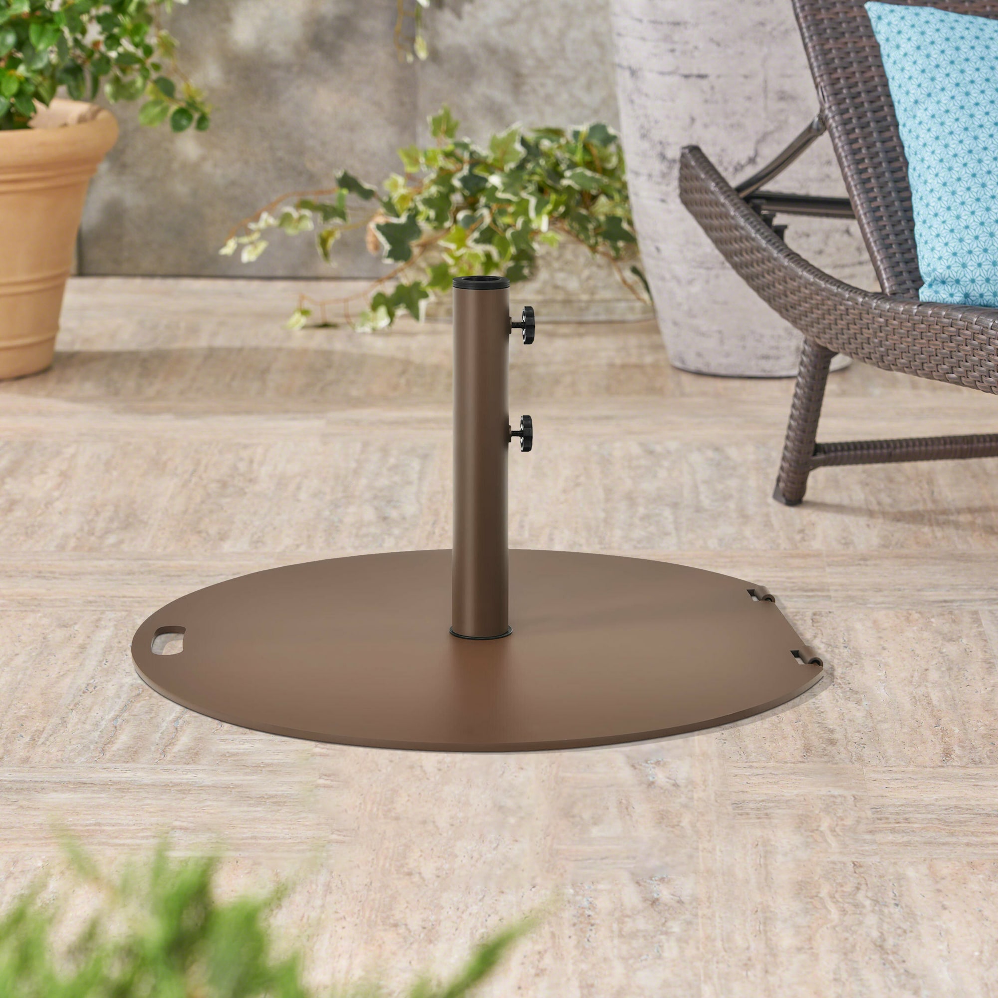 WELLFOR CW Umbrella Base with Wheels Brown Patio Umbrella Base TDJ10825 ...