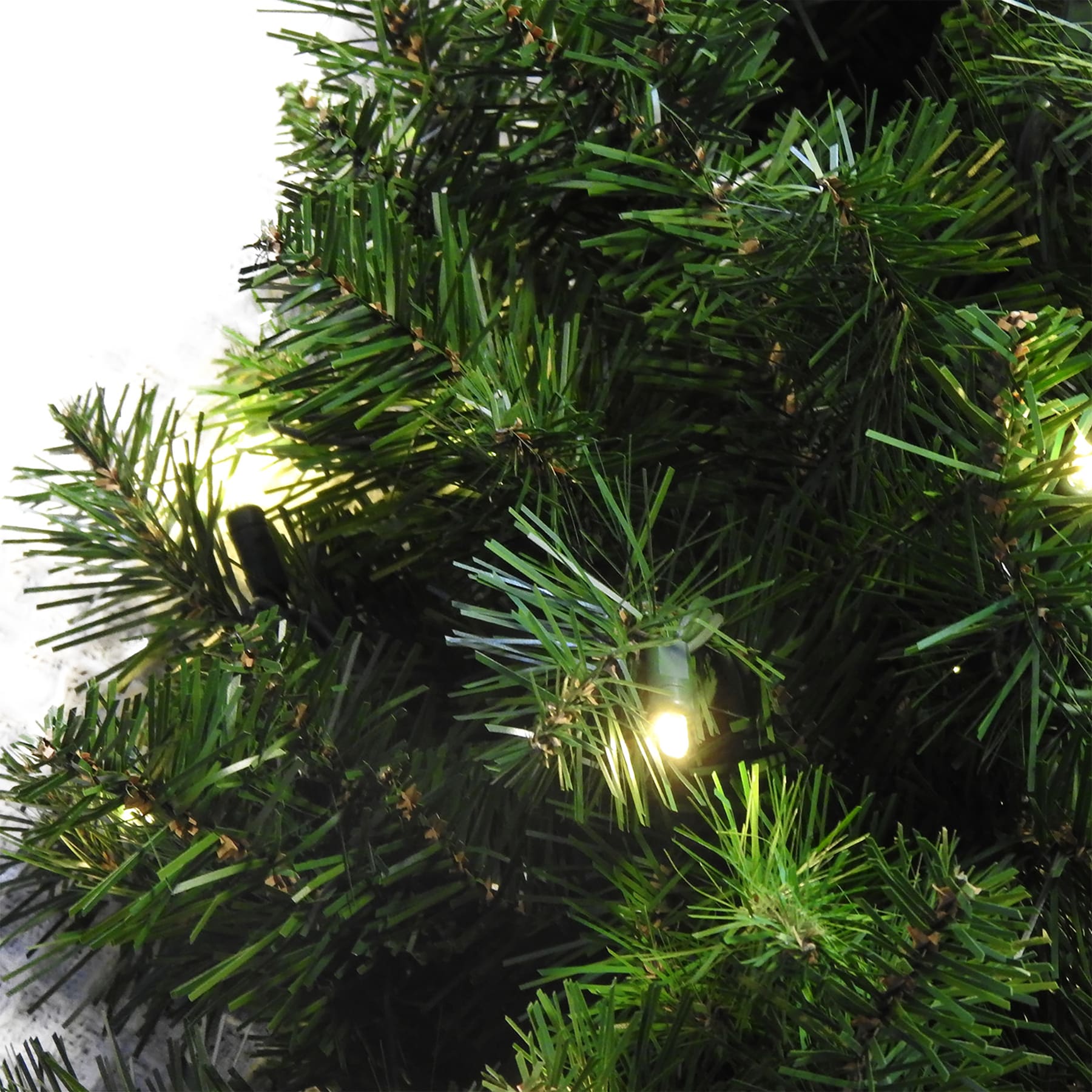 Holidynamics Holiday Lighting Solut 51521 Artificial-Christmas-Wreaths - View #2