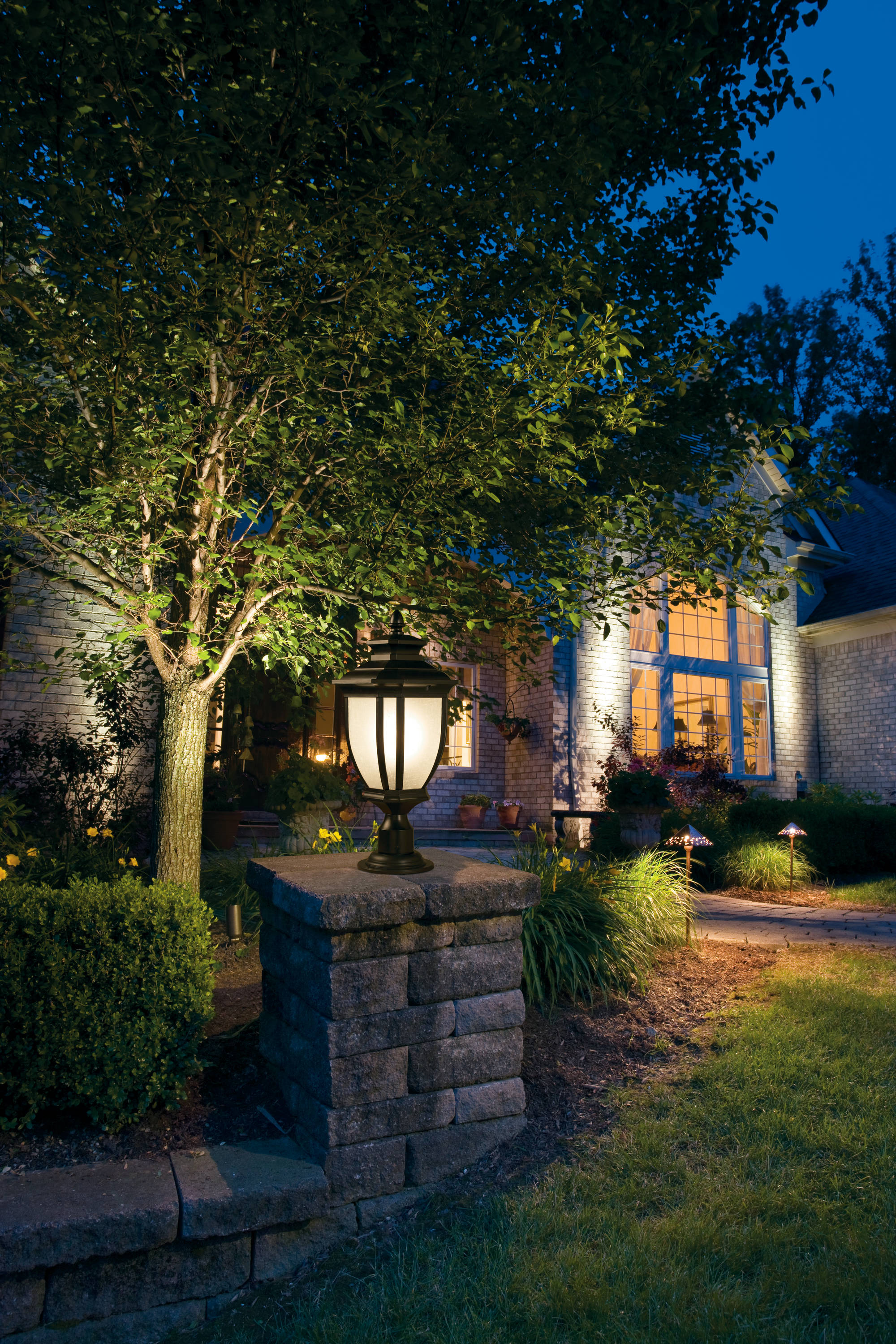 Kichler 9938BK Post-Lights - View #2
