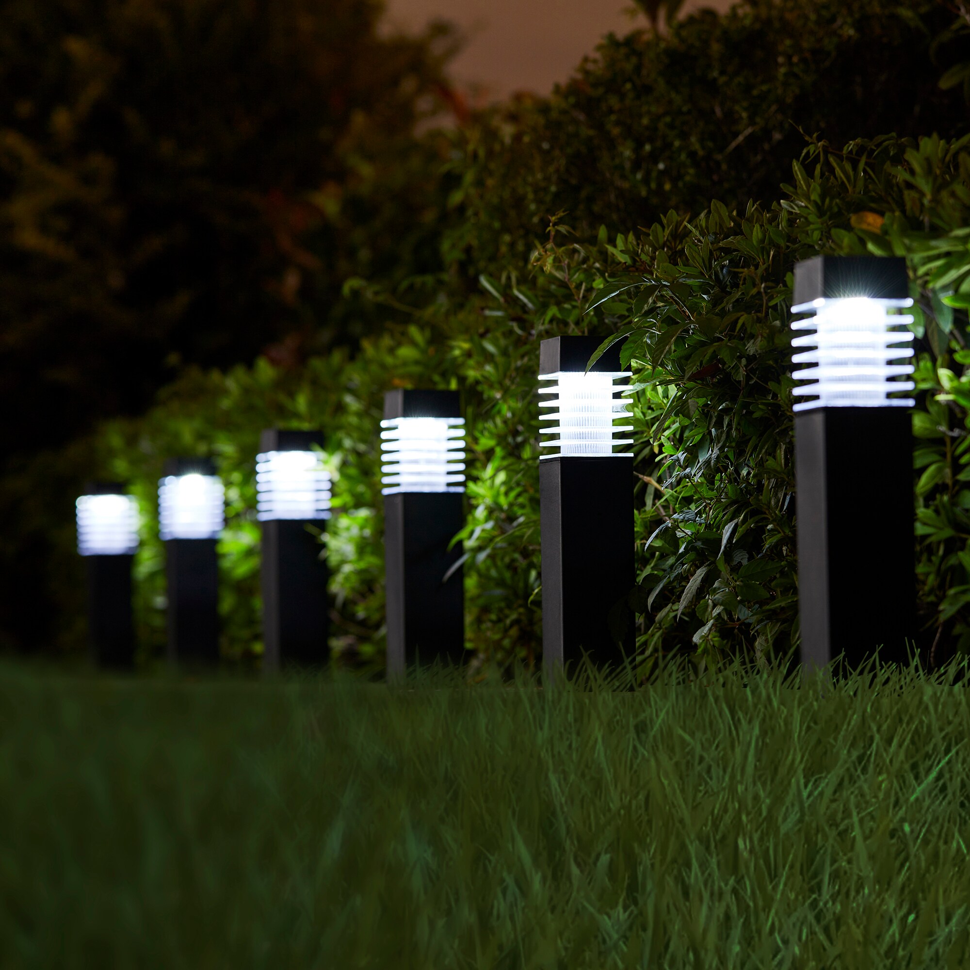Black LED Dusk to Dawn Pathway Light Set of Six