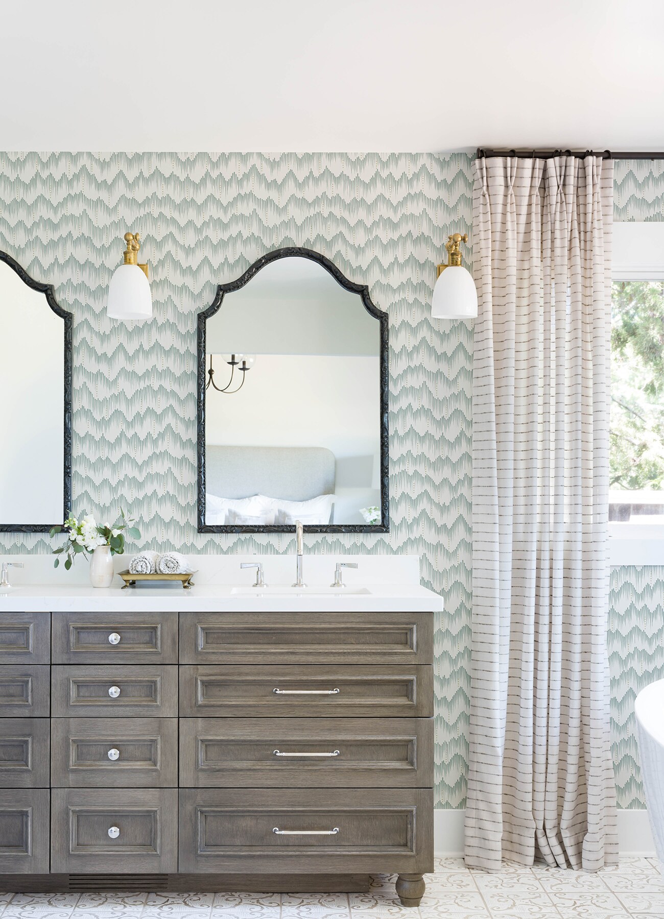 Holmby Seafoam Brushstroke Zigzag Non-Woven Wallpaper