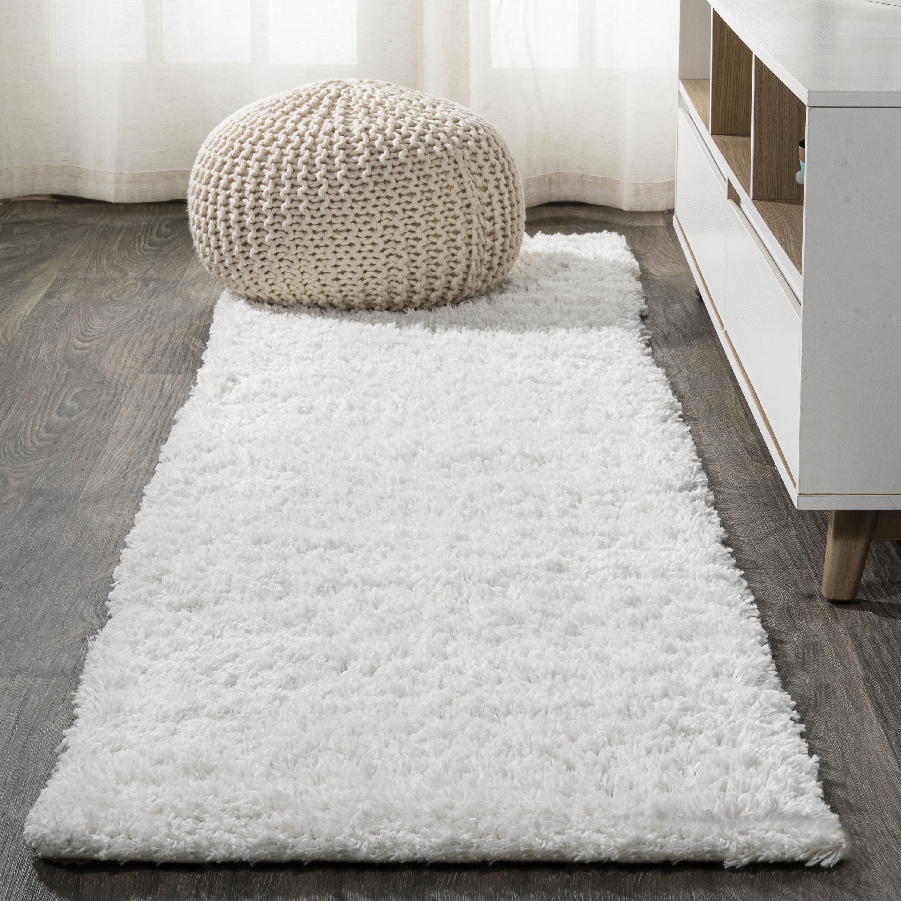 JONATHAN  Y CLD100A-210 TANGO Groovy Solid Shag 2 x 10 (ft) Loomed Polypropylene White Rectangular Indoor Solid Coastal Runner rug