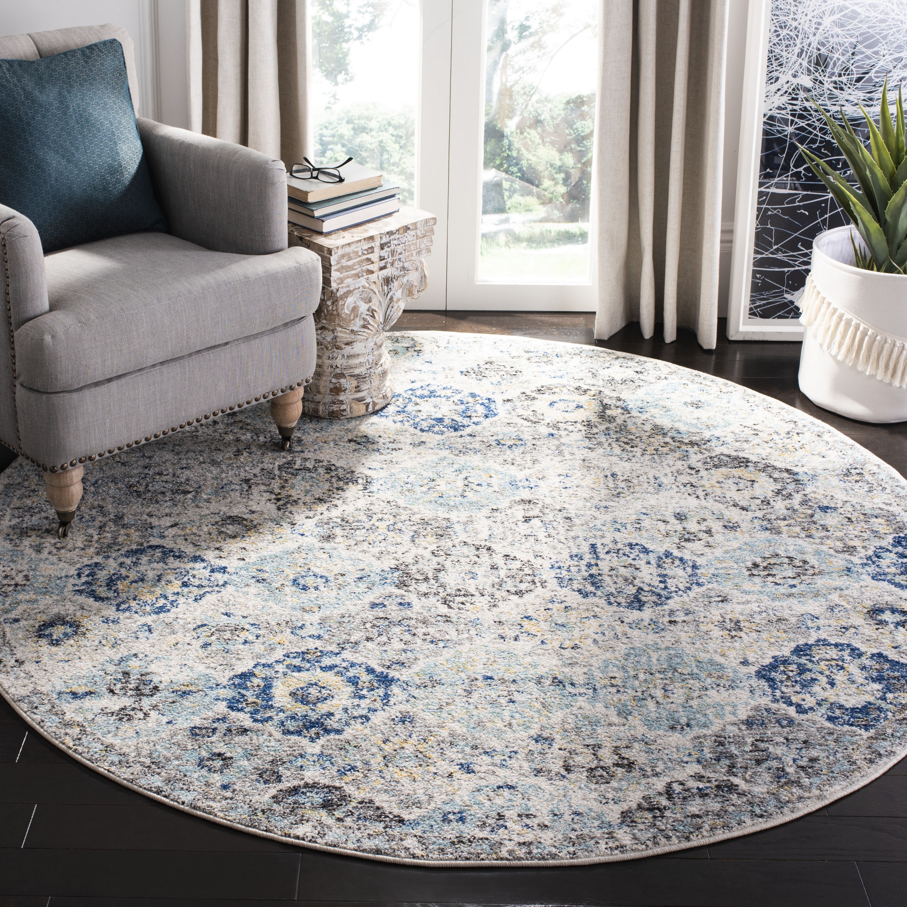 Safavieh Madison Lyton 3 x 5 White/Royal Blue Indoor Distressed/Overdyed  Vintage Throw Rug in the Rugs department at