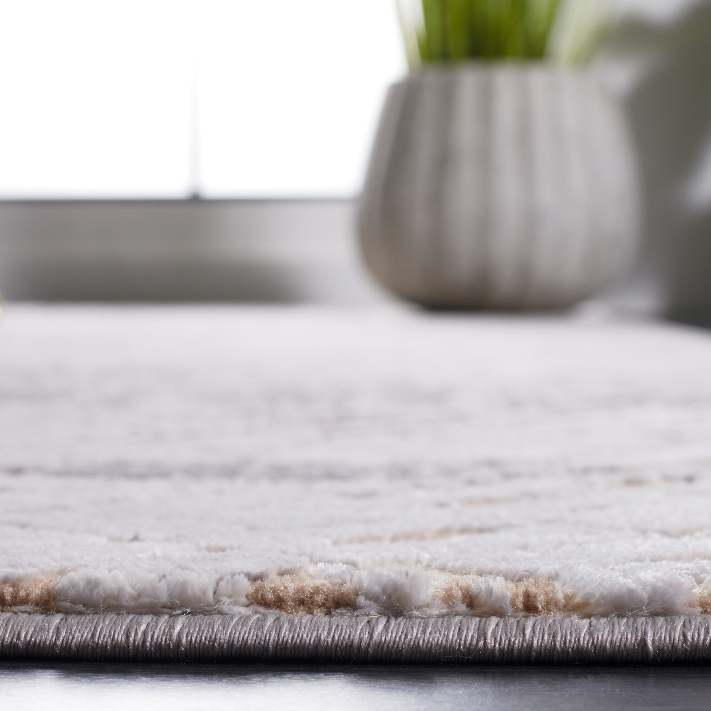 Safavieh ALA275J-4 rugs - View #5