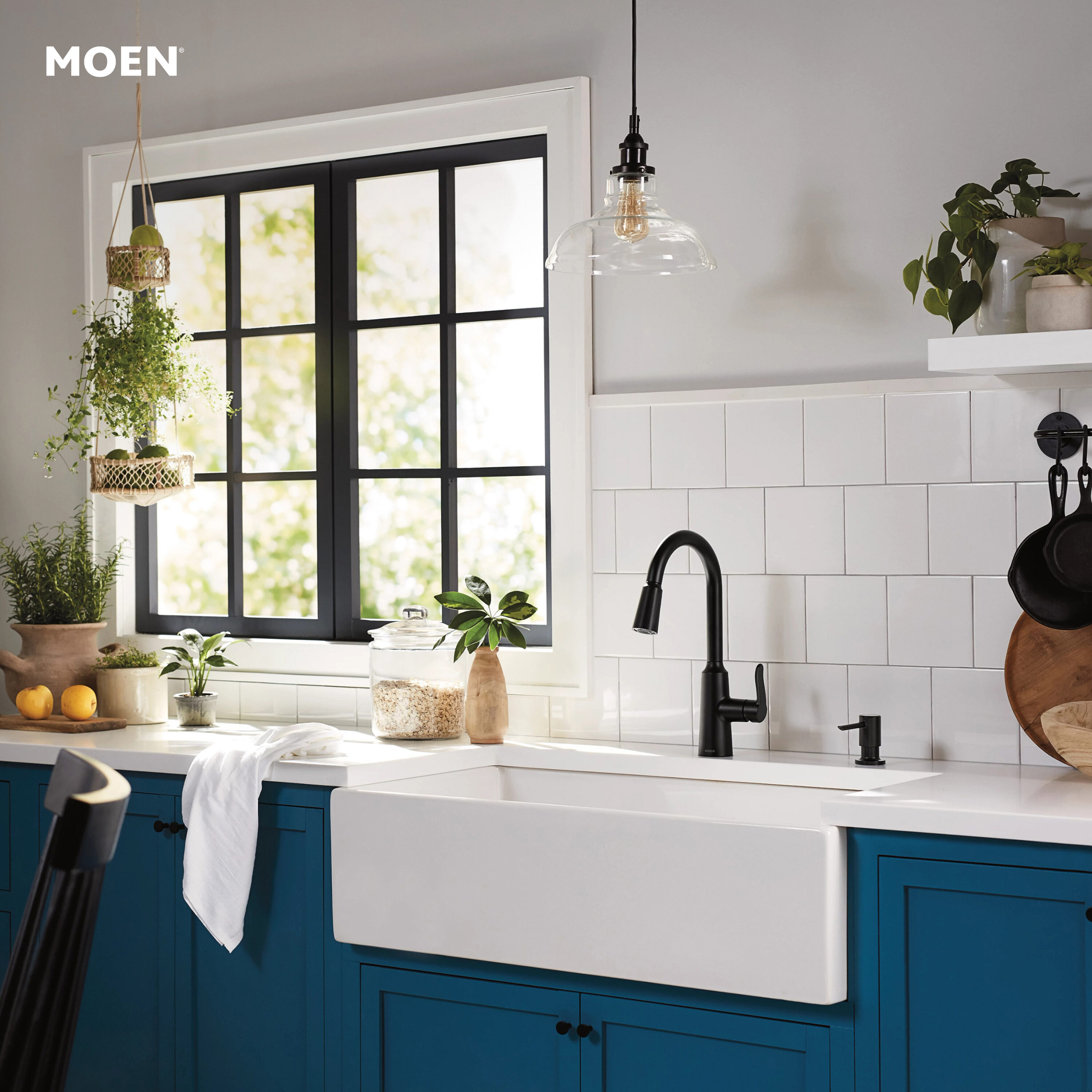 Moen 87028BL Kitchen-Faucets - View #3