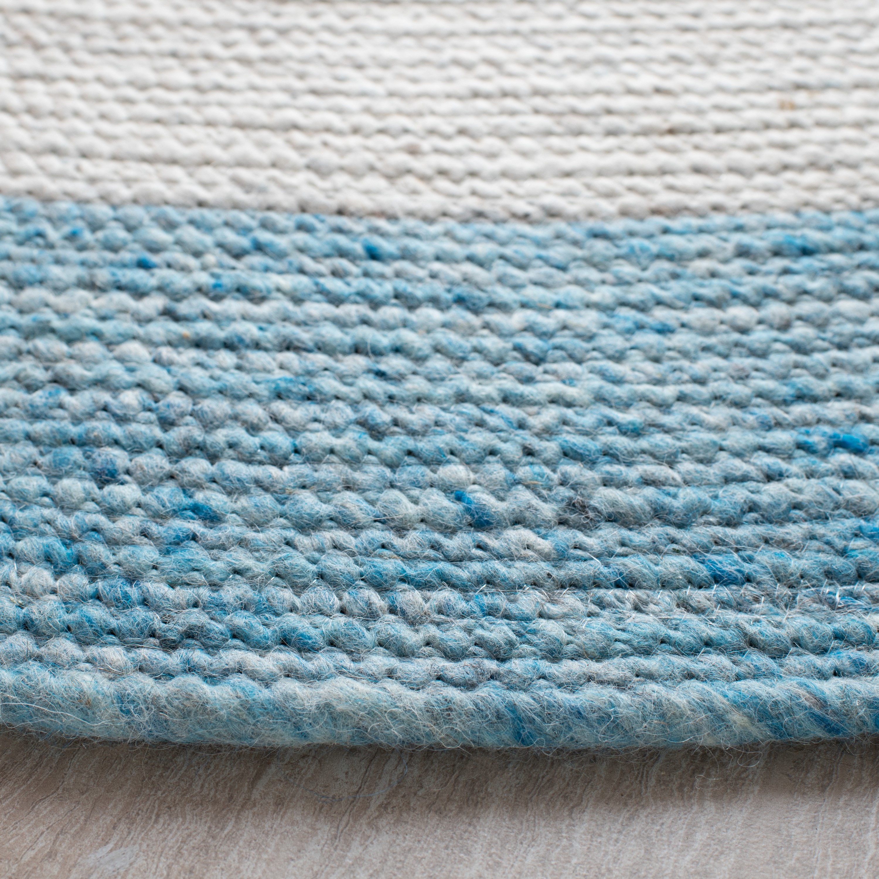 Safavieh BRD902A-4R rugs - View #3