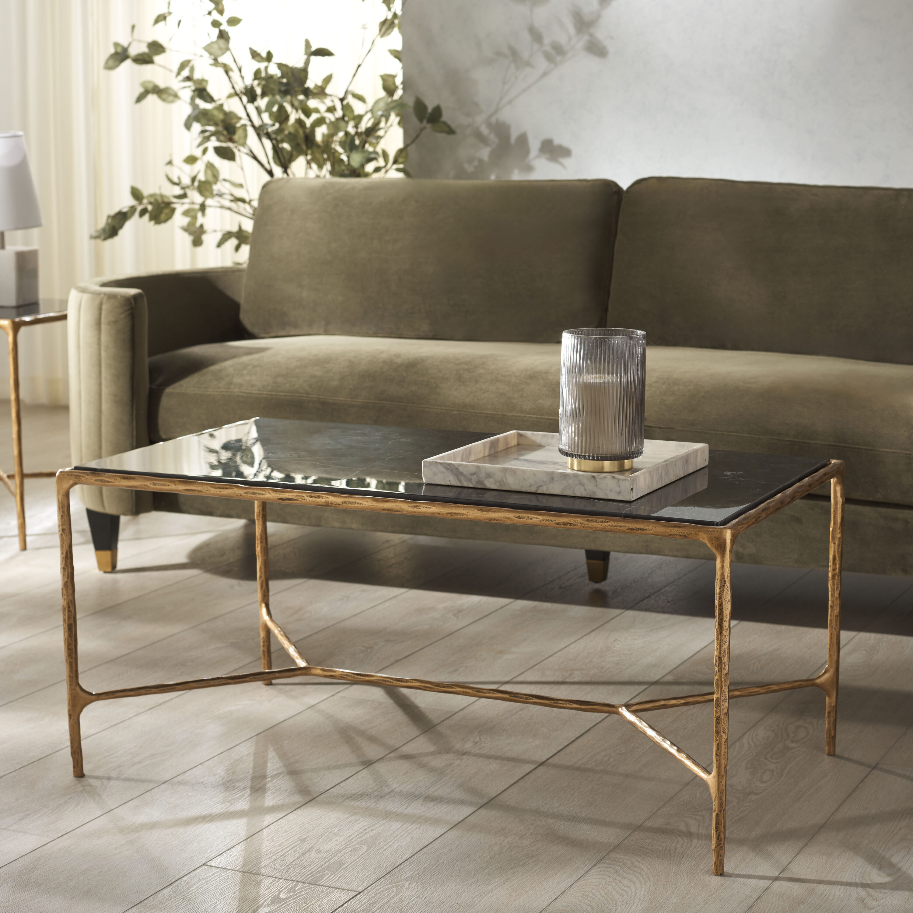 Safavieh  Jessa Glam Style Metal Coffee Table/Brass/Black