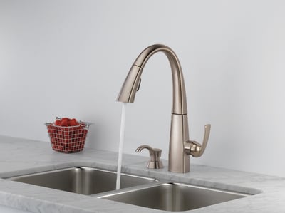 Delta Arc Stainless Steel Single Handle Pull-down Kitchen Faucet with ...