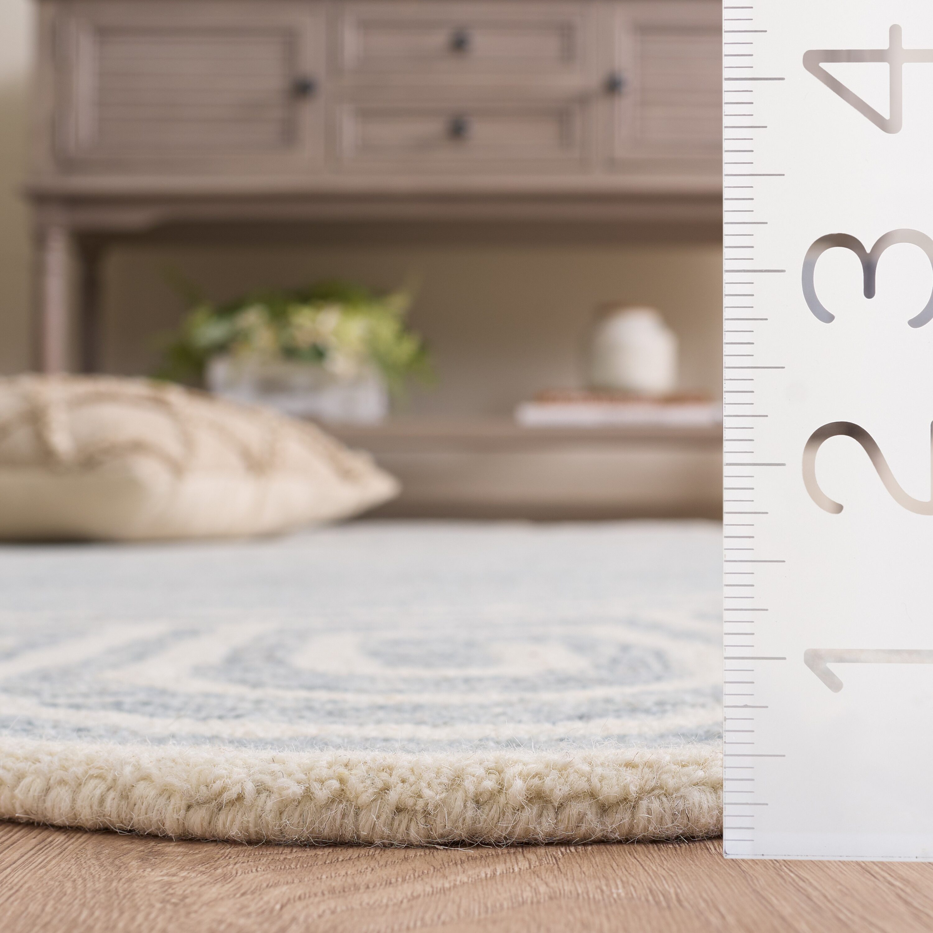 Safavieh NOV109G-5OV rugs - View #7