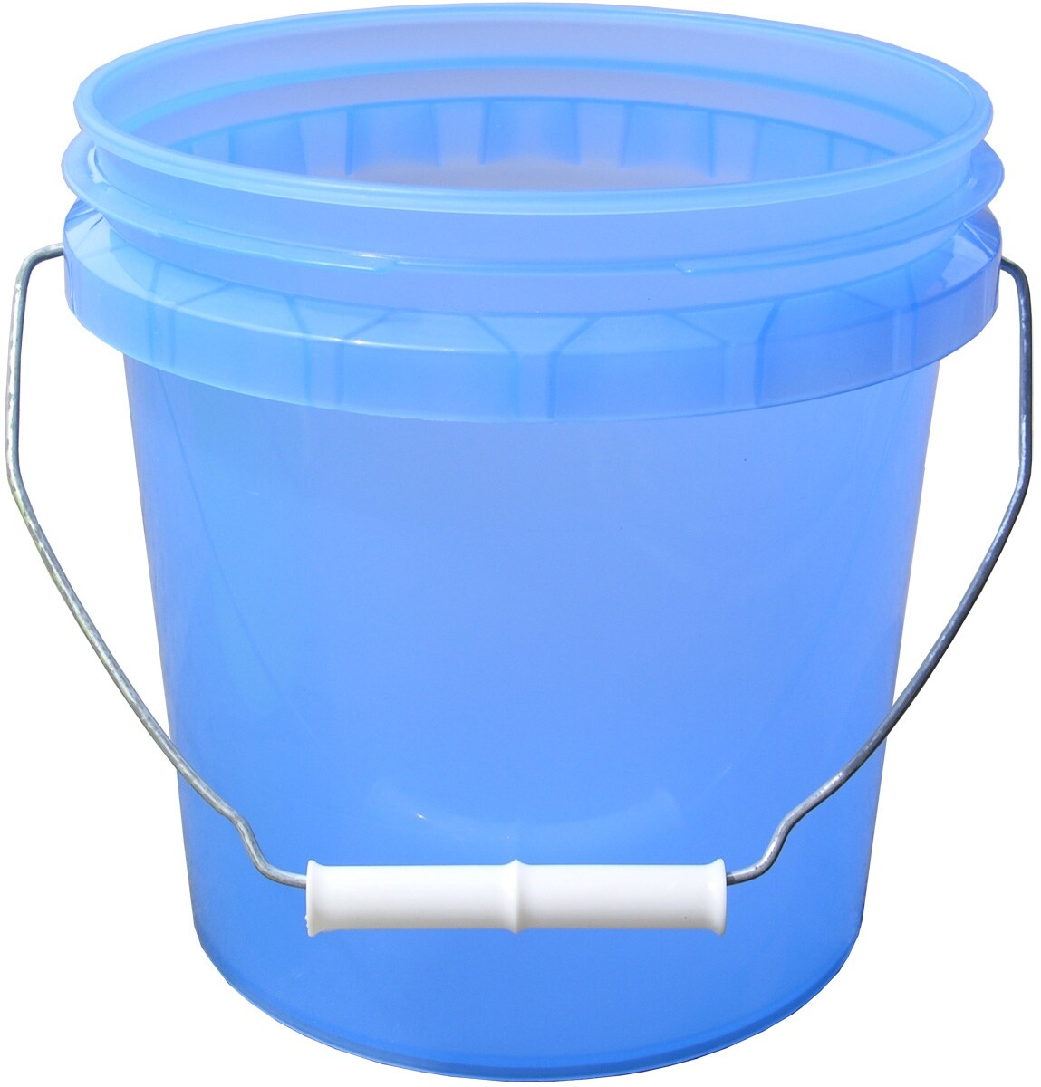 Encore Plastics 3.5-Gallon (s) Plastic General Bucket in the Buckets  department at