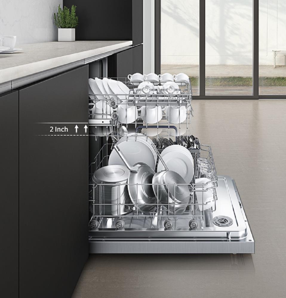 Samsung Top Control 24-in Built-In Dishwasher (Stainless Steel