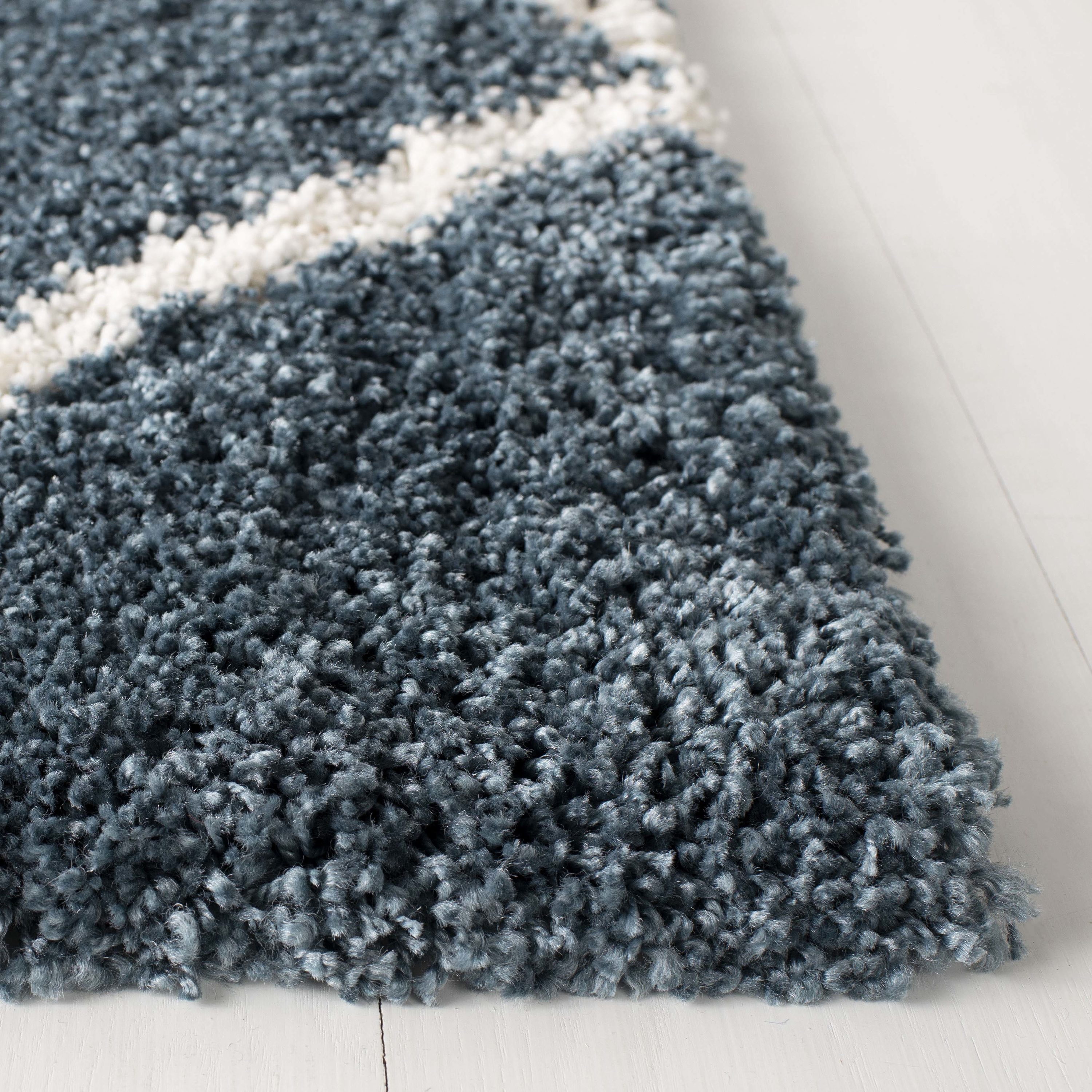 Safavieh SGH281L-7SQ rugs - View #3