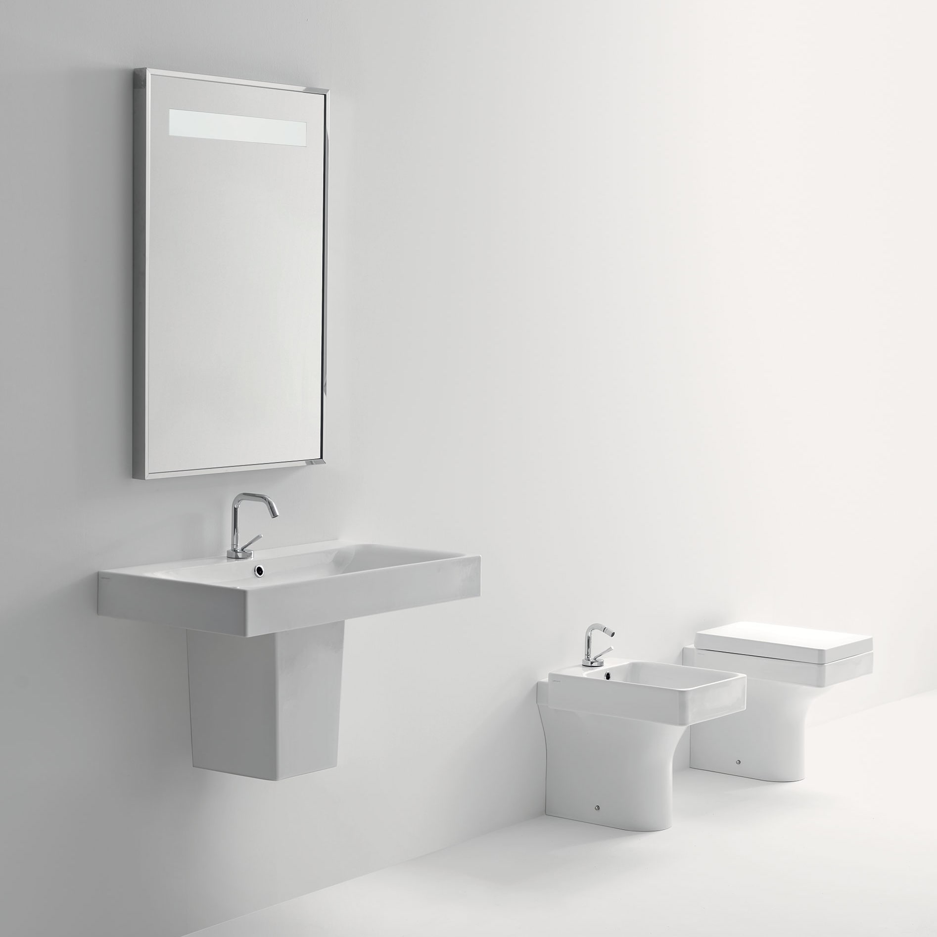 WS Bath Collections MOMENTO 32 Bath-Sink - View #6