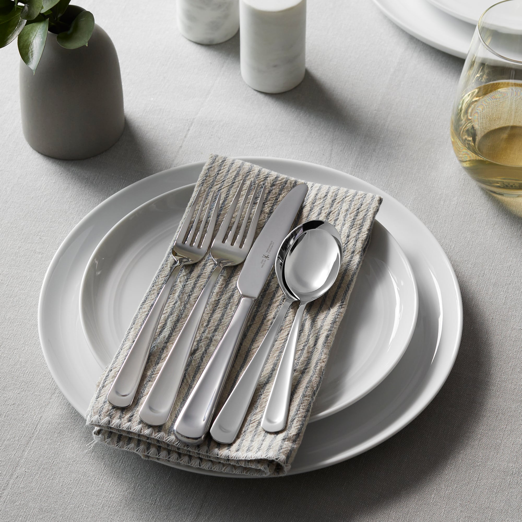 Zwilling 22552-345 flatware - View #3