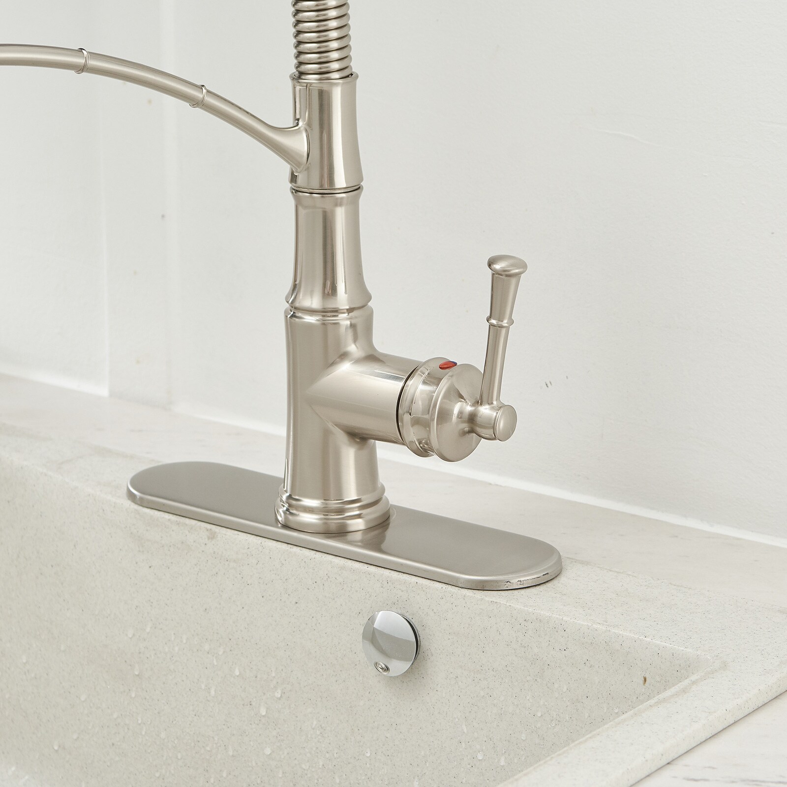 Brushed Nickel Single-Handle Pull-Down Kitchen Faucet with Deck Plate