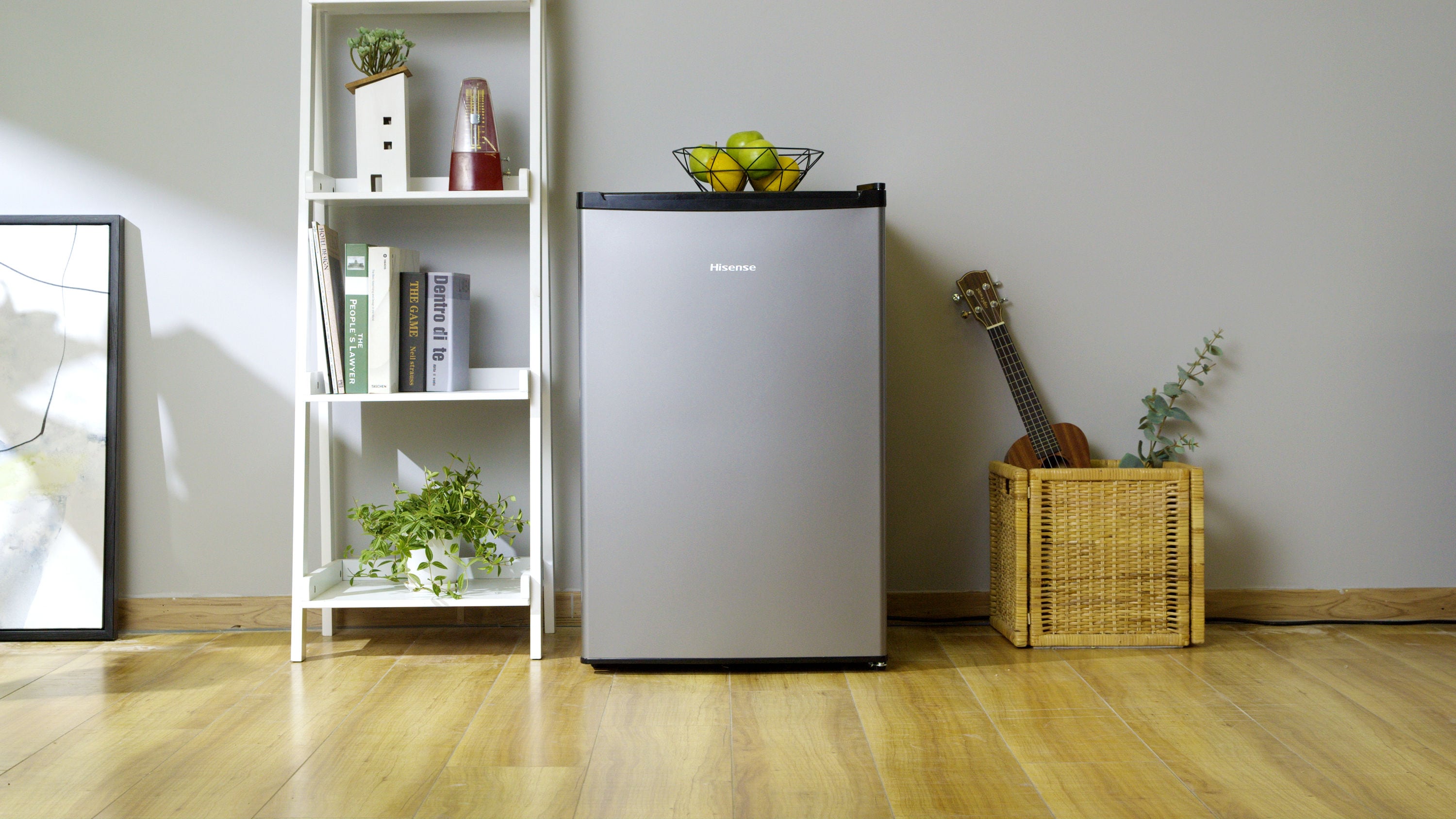 4.5 Cu.Ft Compact Refrigerator, Silver, Energy-saving – Upstreman
