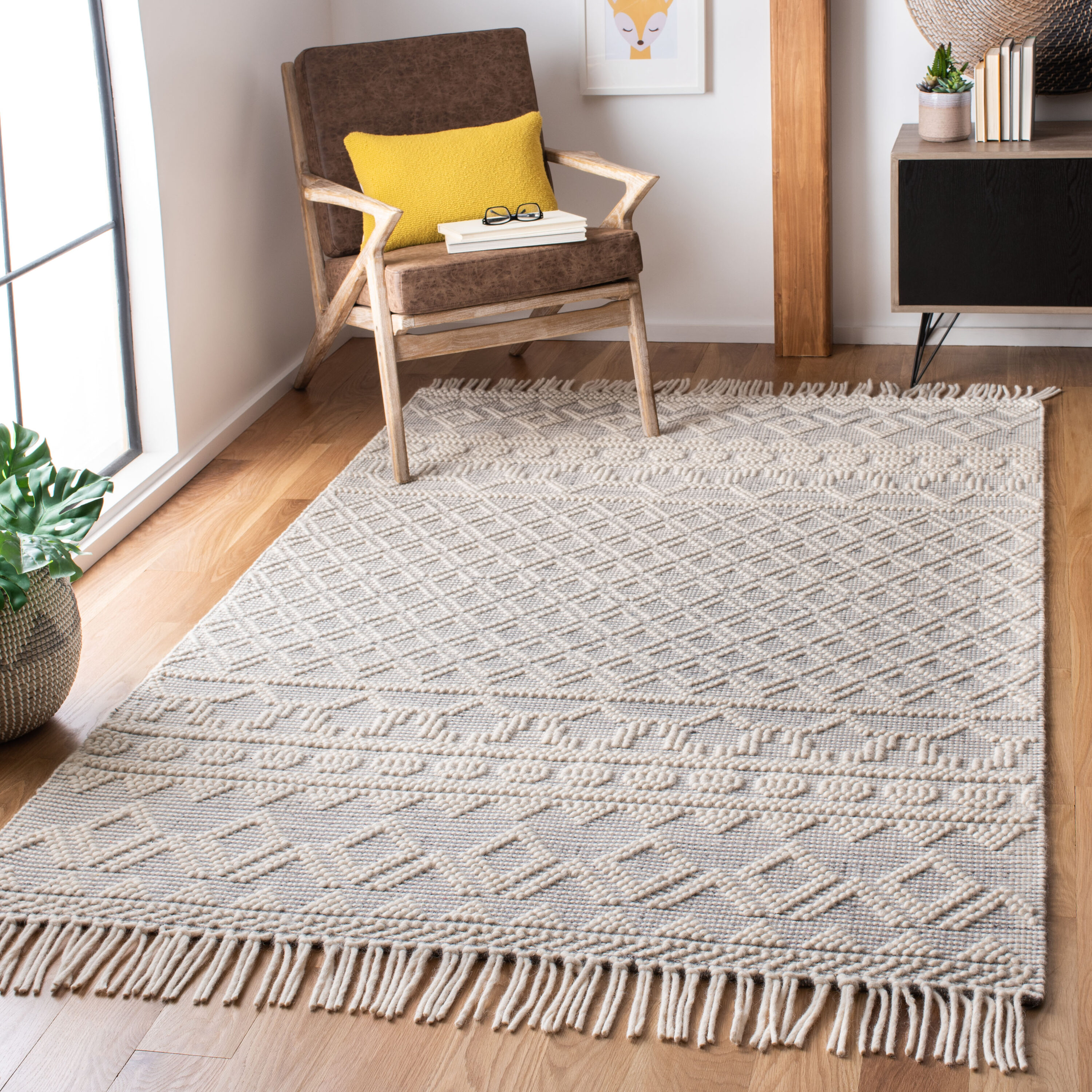  Natura 351 Ivory/Gray Bohemian 5ft x 8ft Medium Rectangle Rug