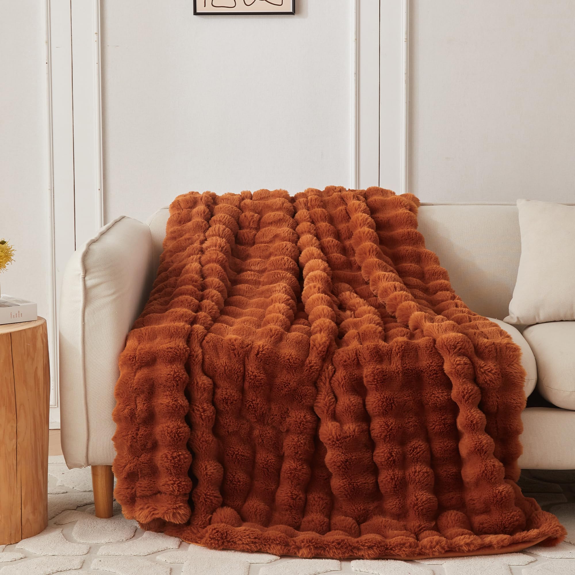 PIGFDK Brown 50x60in Faux Throw Blanket Cozy Soft Fuzzy Plush Bubble Pattern 700GSM Microfiber Machine Washable