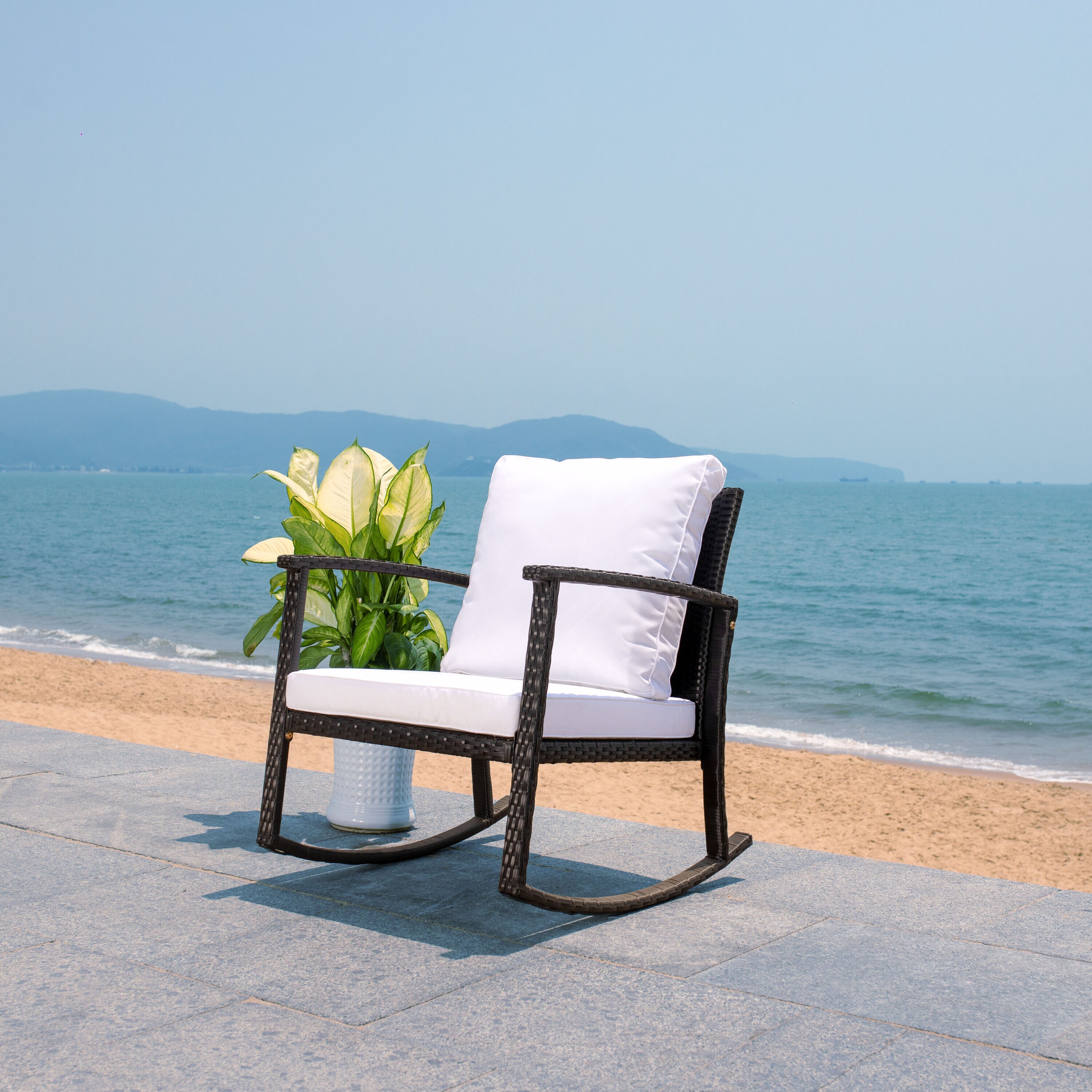 Safavieh PAT7721A Patio-Chairs - View #9