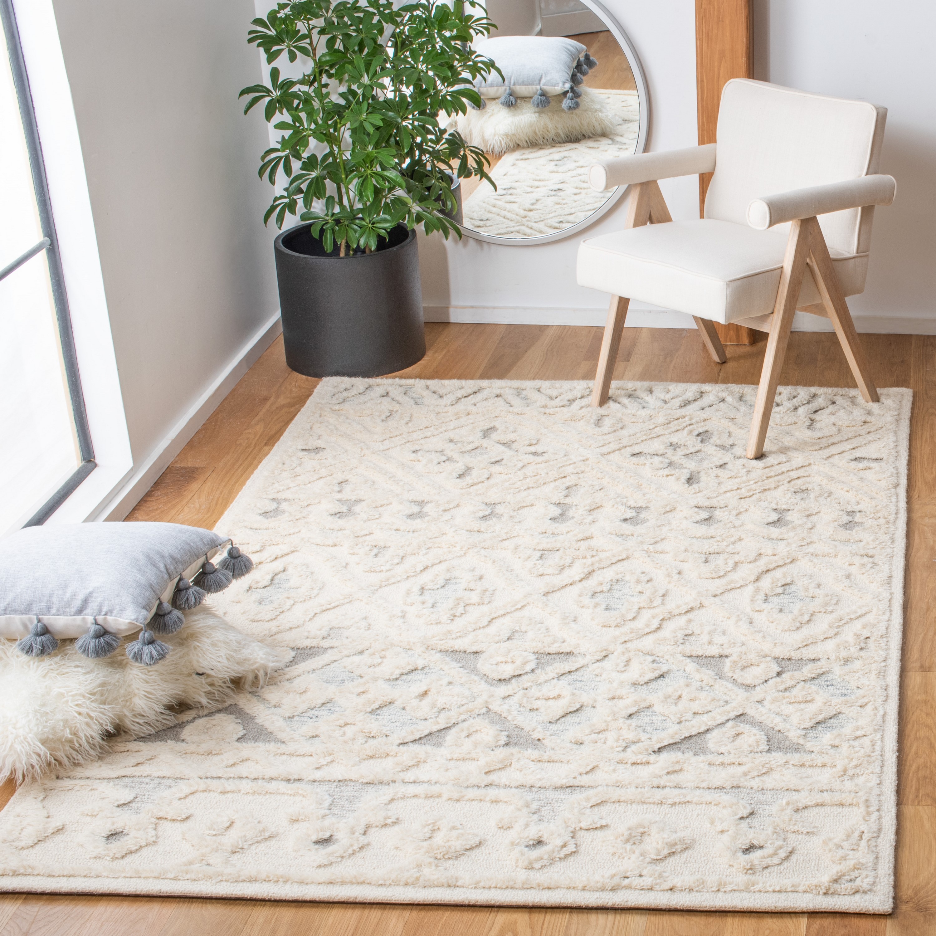 Ivory Elegance 36" Hand-Tufted Wool Rectangular Rug
