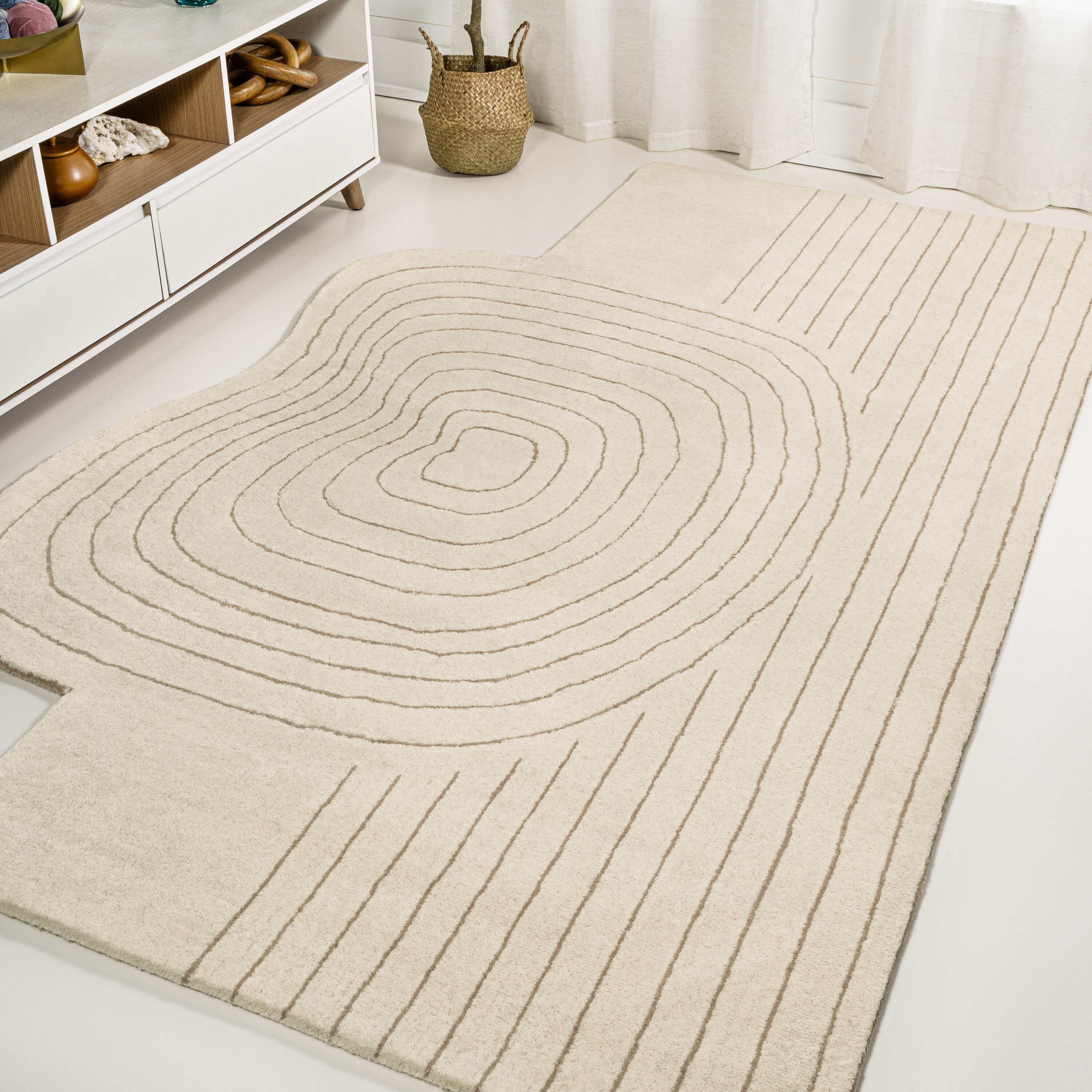 Ivory and Beige Abstract Handwoven Wool Area Rug, 5 ft. x 8 ft.