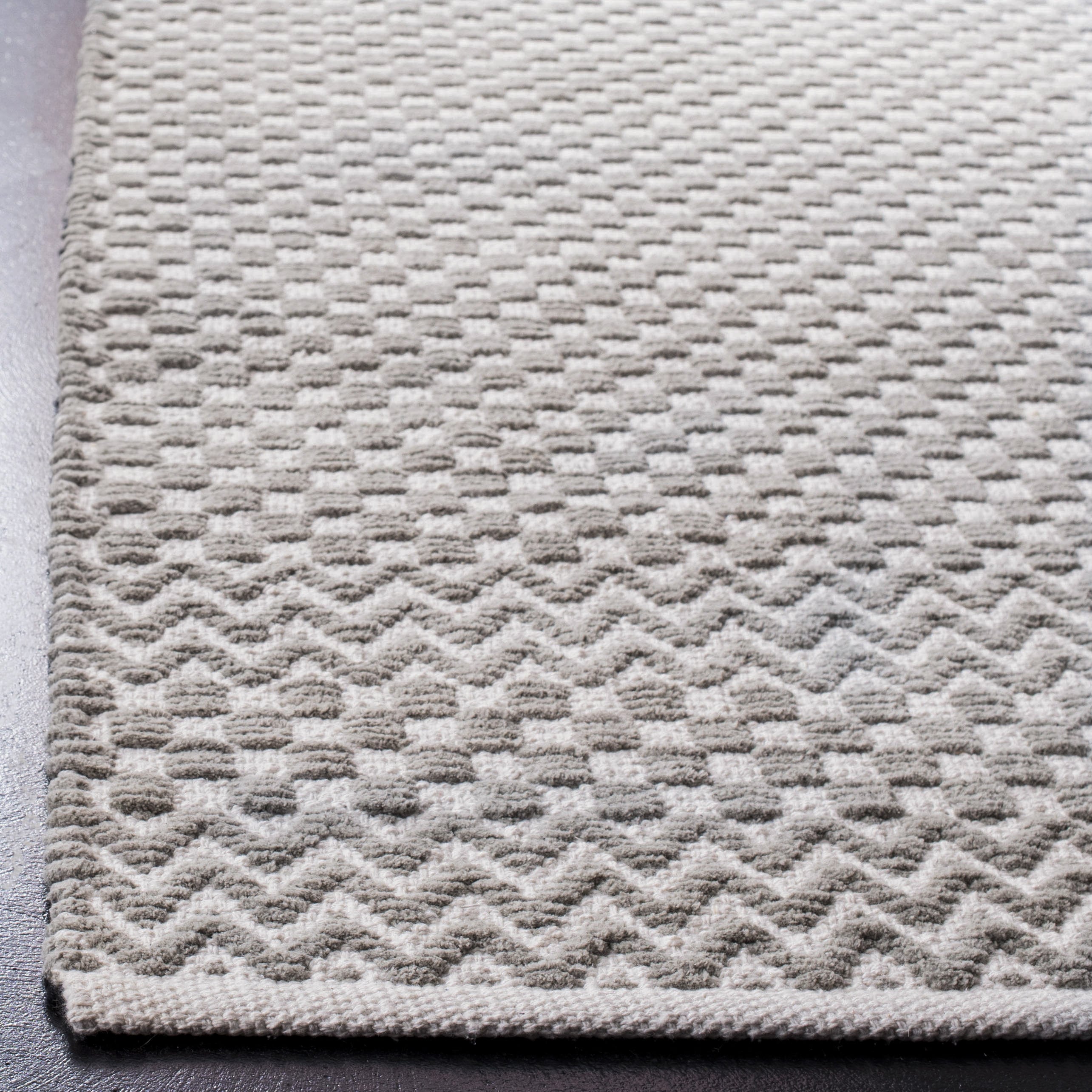 Safavieh BOS686F-5 rugs - View #3