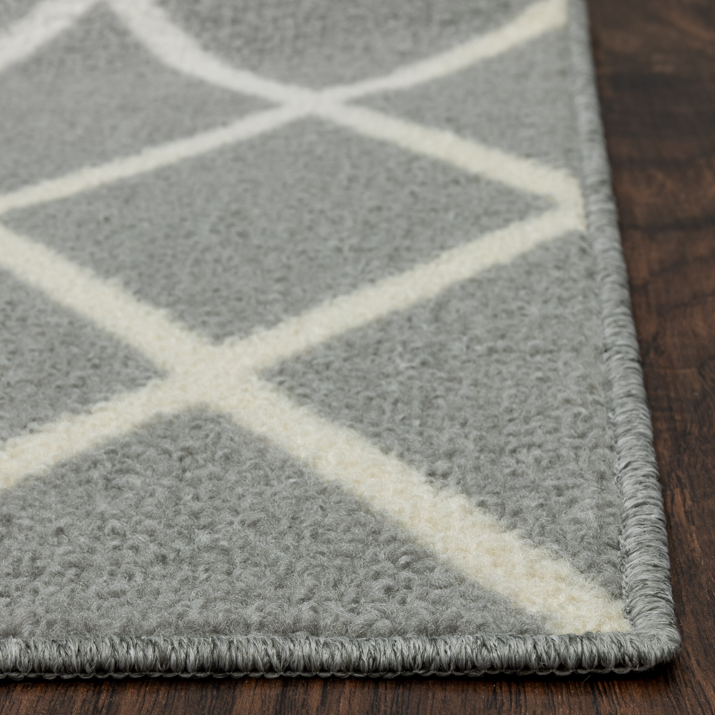 Style Selections 2 X 6 (ft) Gray Indoor Trellis Machine Washable Runner ...