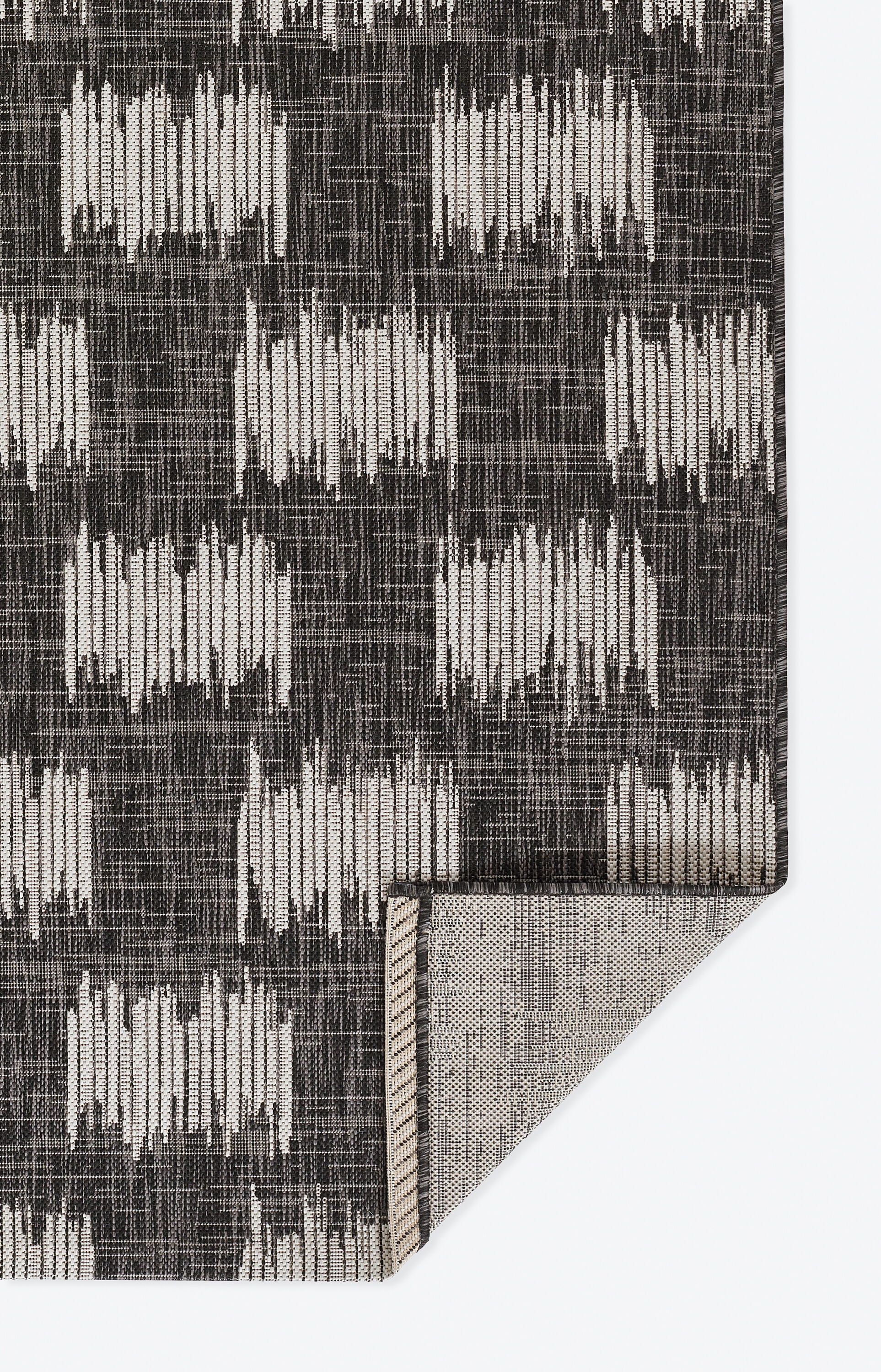 Villa Geometric Charcoal & White Indoor/Outdoor Runner Rug 2'x6'