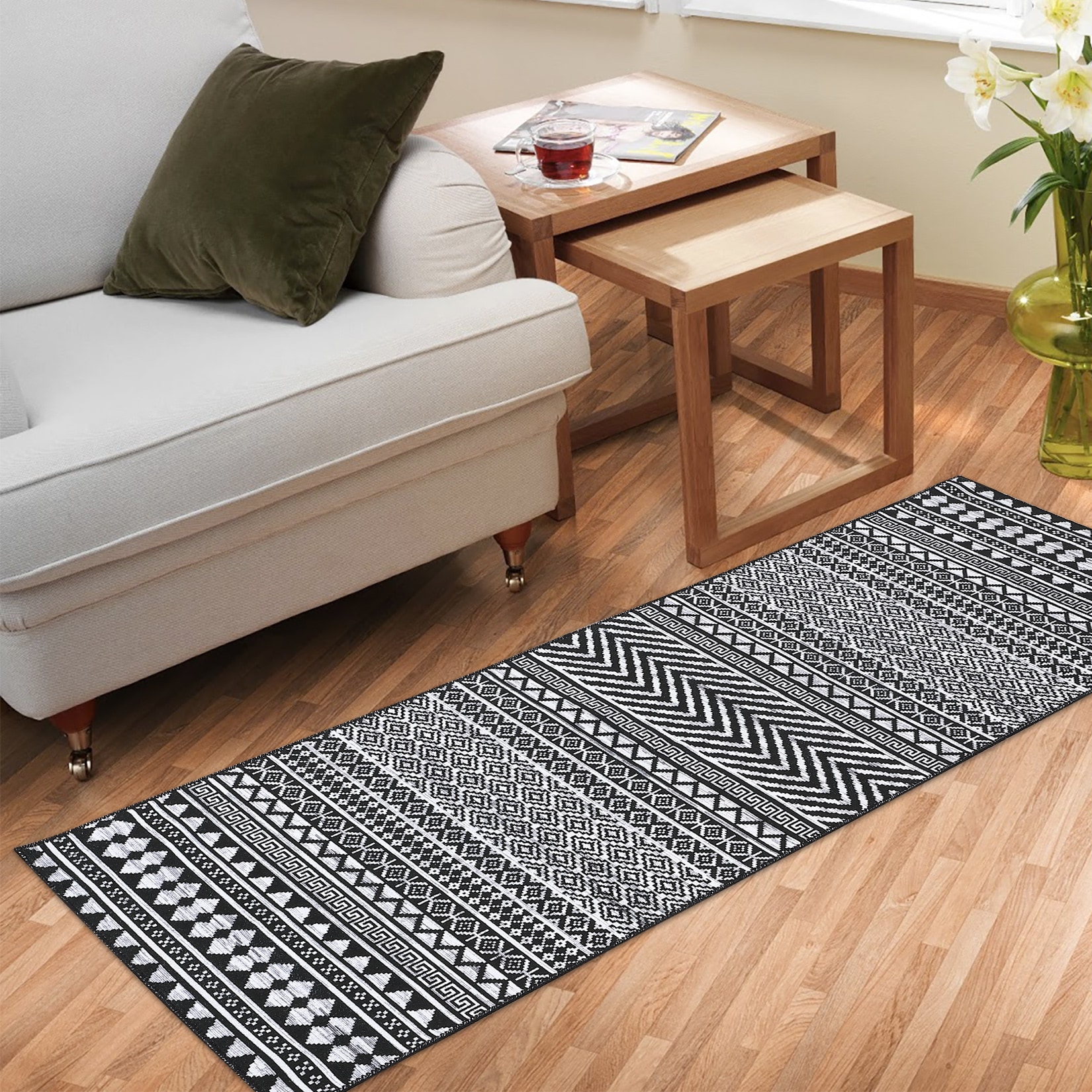 Garvee YXY-LO-PHO-0VEJSRED 2 x 12 (ft) Polyester Black Rectangular Indoor Geometric Bohemian/Eclectic Machine washable Runner rug