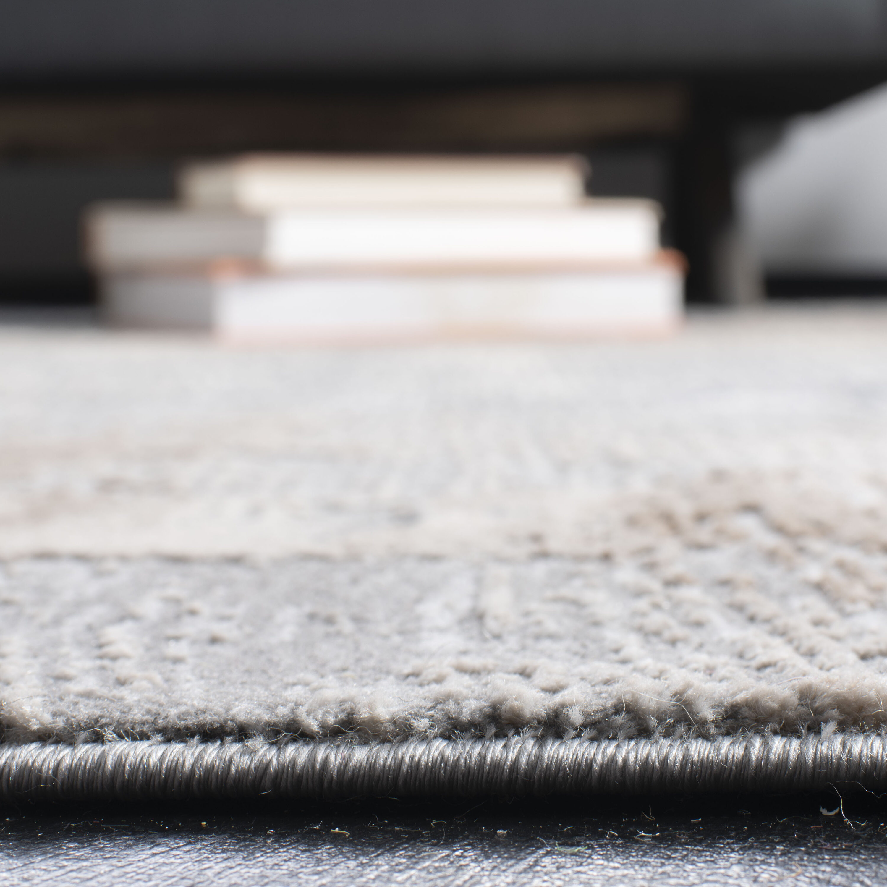 Safavieh INV431A-4 rugs - View #6