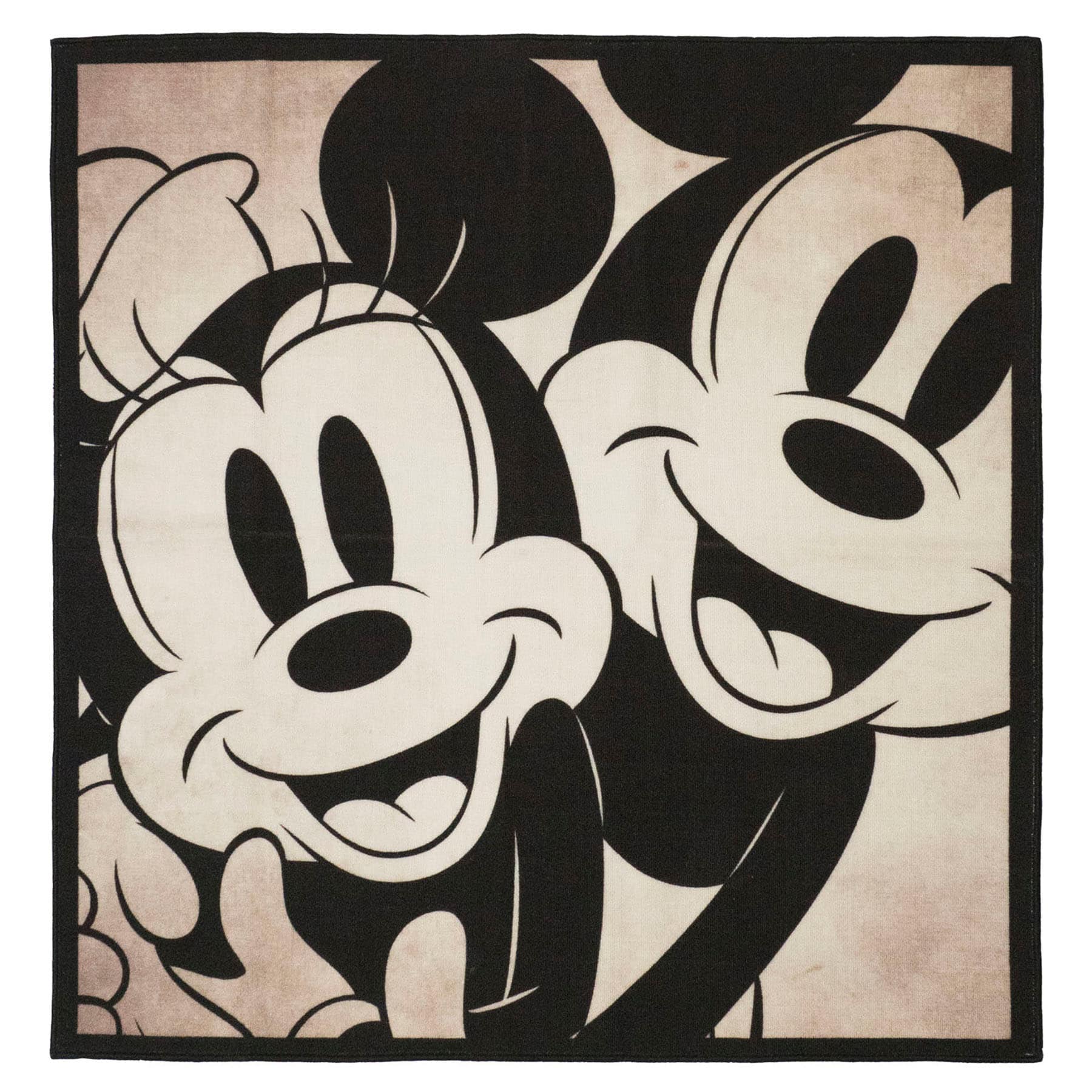 Disney 31068 5 x 5 (ft) Loomed Polypropylene Mickey and Minnie Selfie Square Indoor Animal print Vintage Area rug