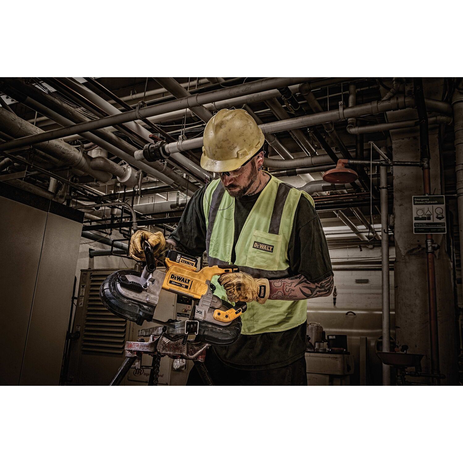 DEWALT DCS374P2 Portable-Bandsaws - View #13