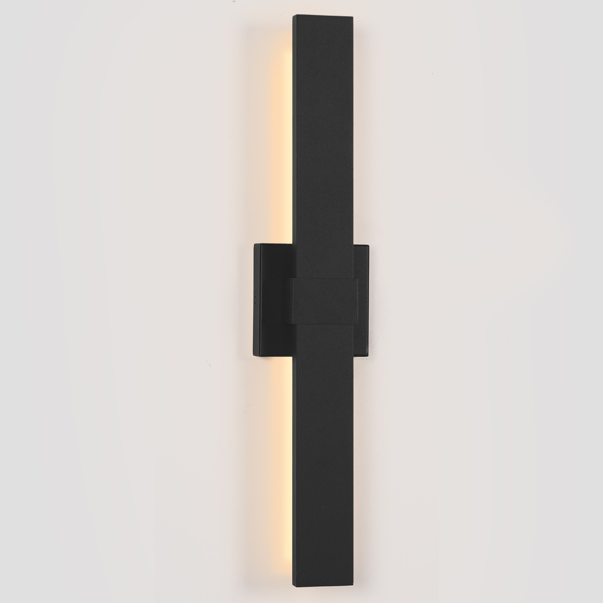 LamQee 06FTL0276CBK Wall Sconce 31.5-in H Matte Black Hardwired Integrated LED Outdoor Wall Light