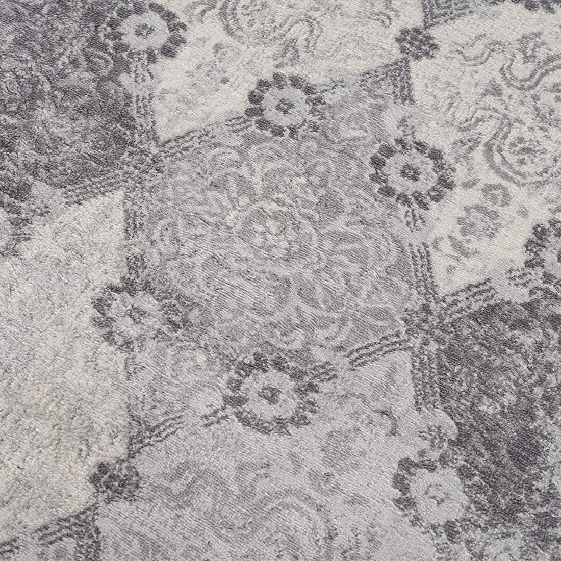 HomeRoots 4000390208 4 x 6 (ft) Polypropylene Grey Rectangular Indoor Damask Area rug