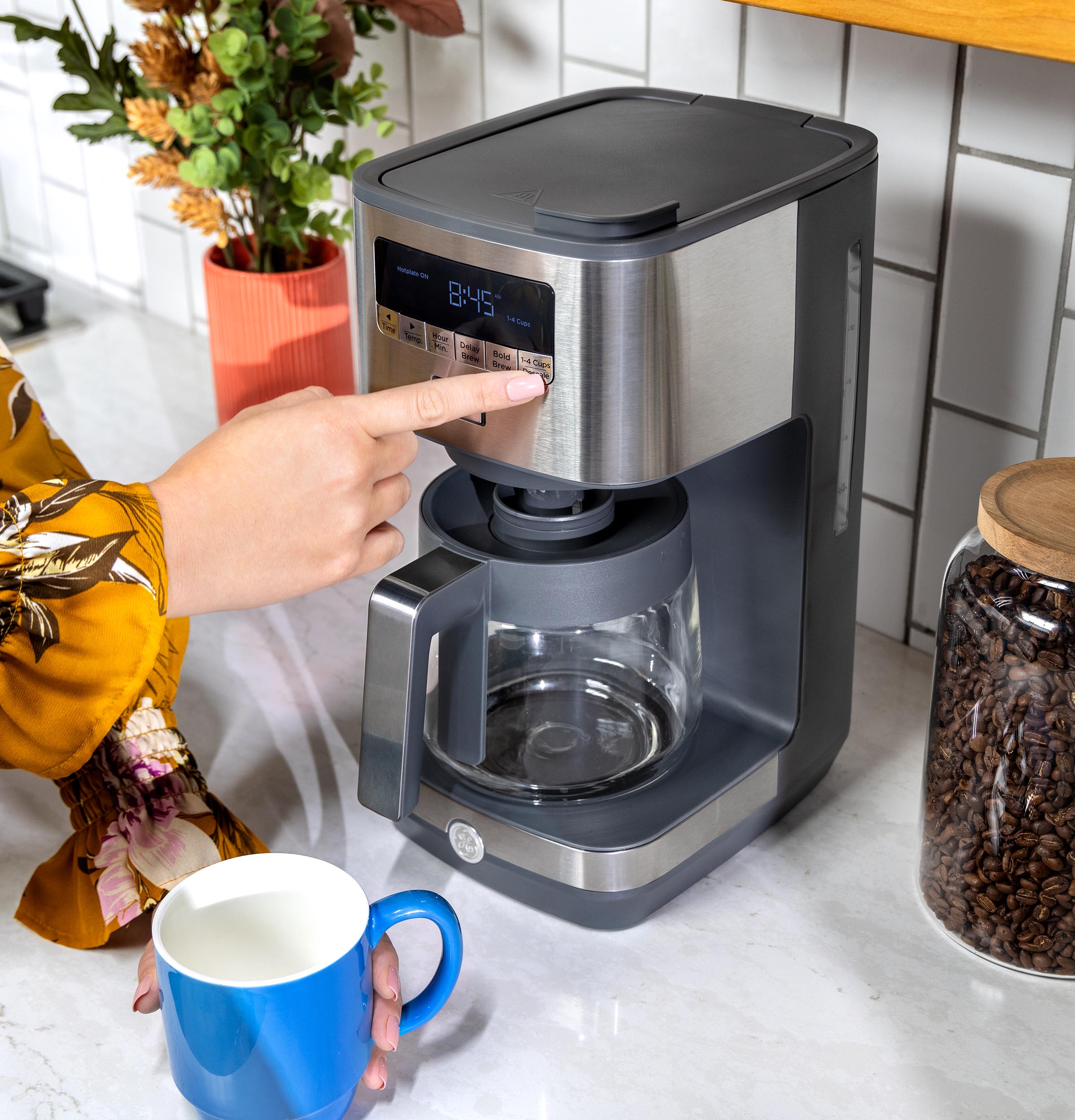 GE 12Cup Programmable Drip Coffee Maker with Automatic Shutoff