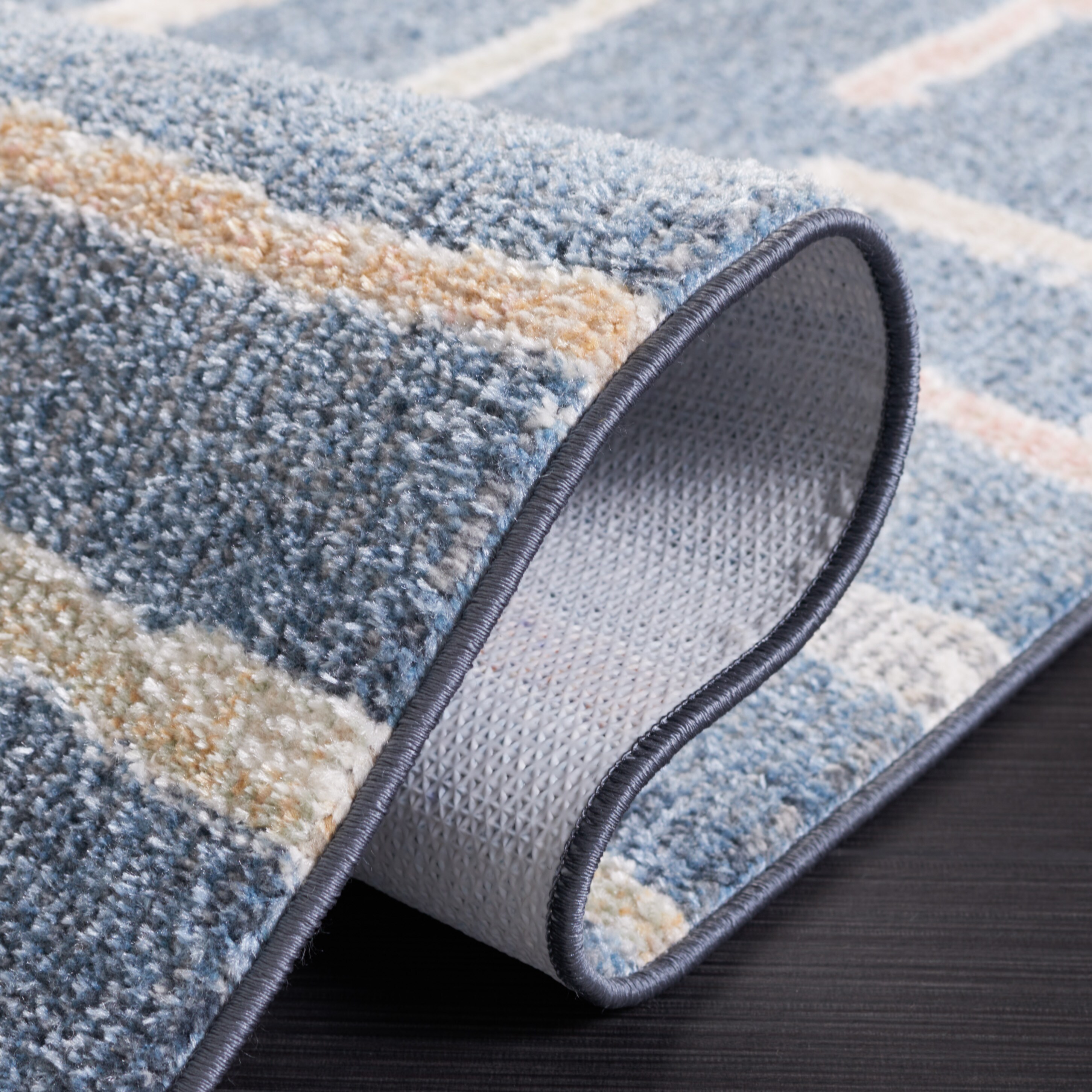 Safavieh BLR222M-4 rugs - View #6