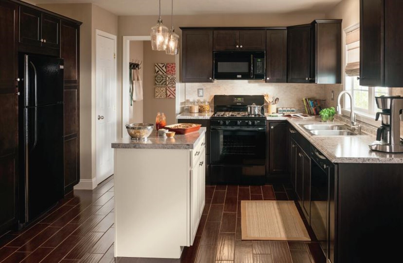 Diamond NOW 26 B24R Cabinets-Kitchen - View #4