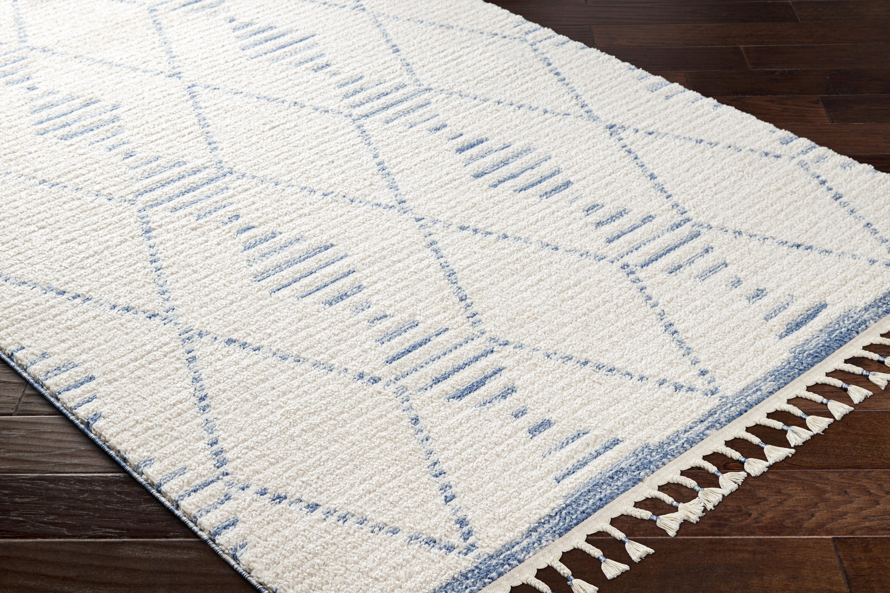 Livabliss 6 X 9 (ft) Blue/Cream Indoor Global Area Rug VLC2317-679