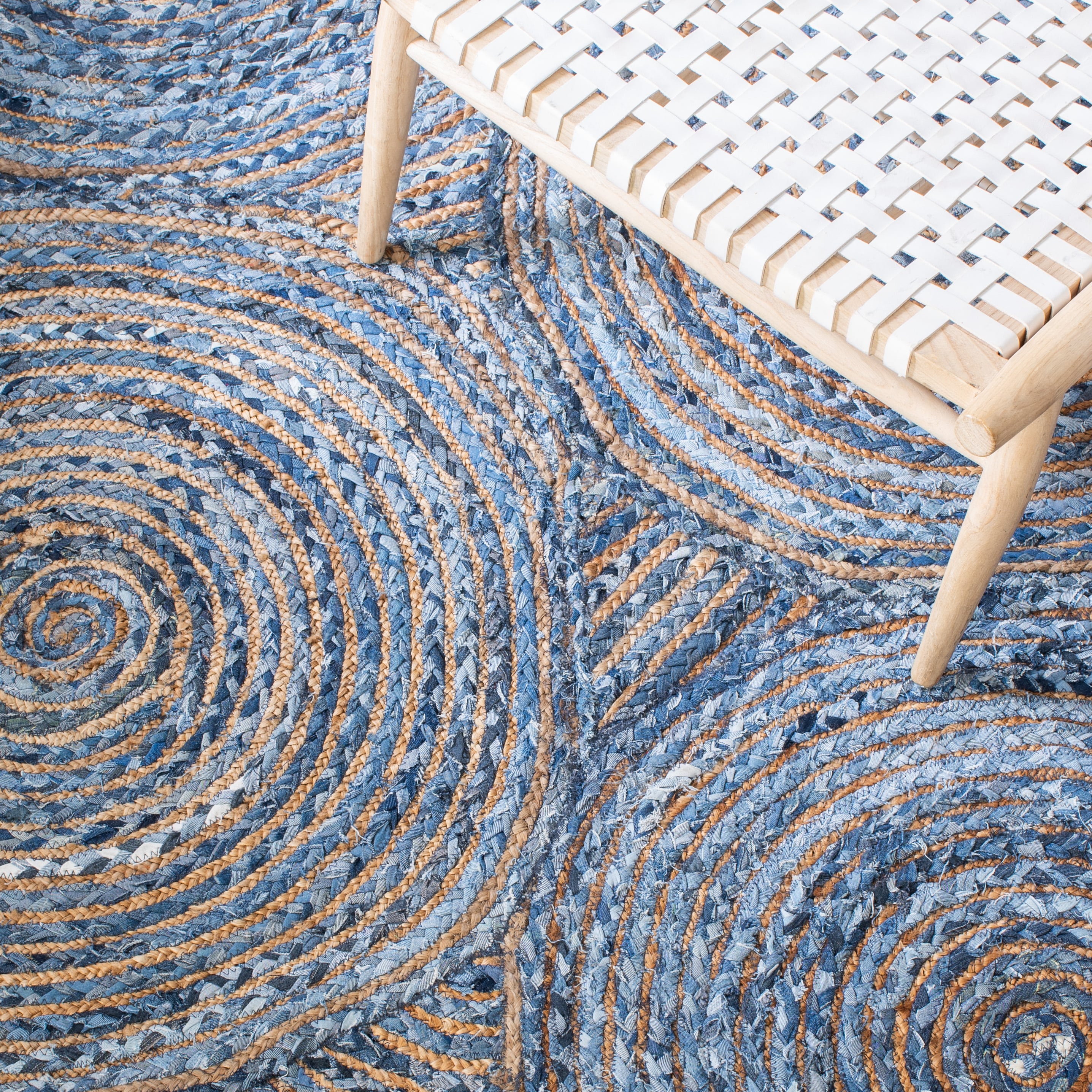 Safavieh CAP203M-9 rugs - View #3