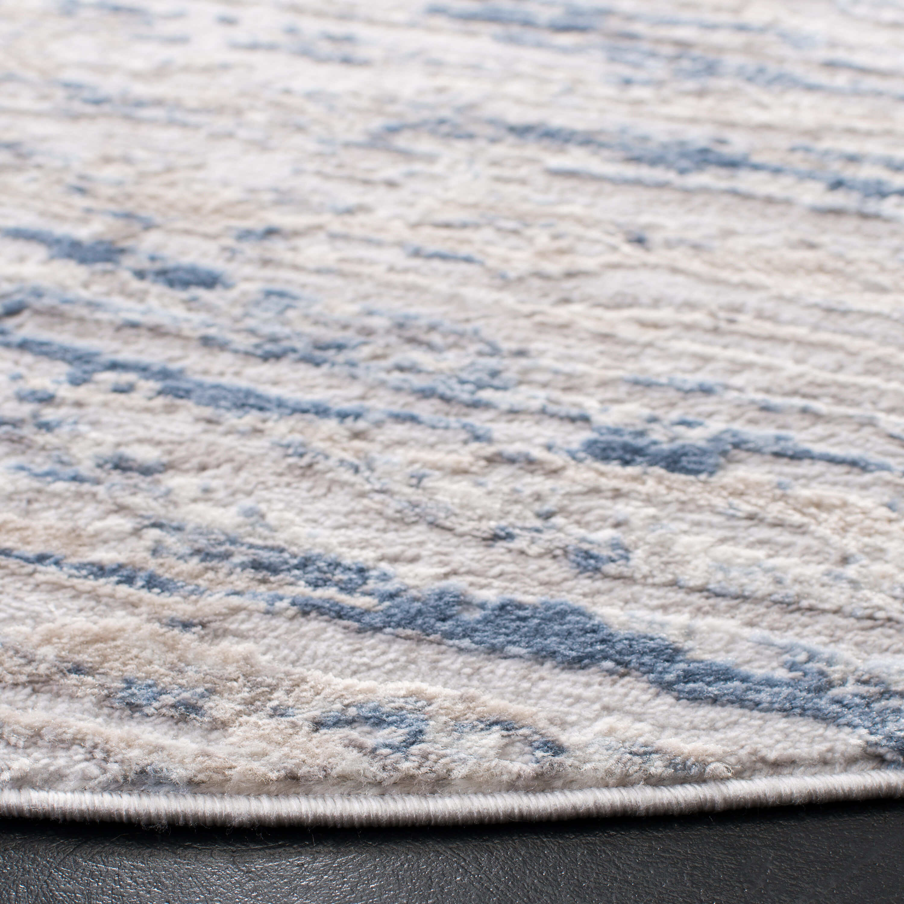 Safavieh ALA768A-9R rugs - View #3