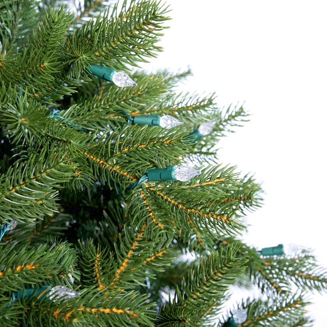 GE 7.5-ft Norway Spruce Pre-Lit Traditional Artificial Christmas Tree ...