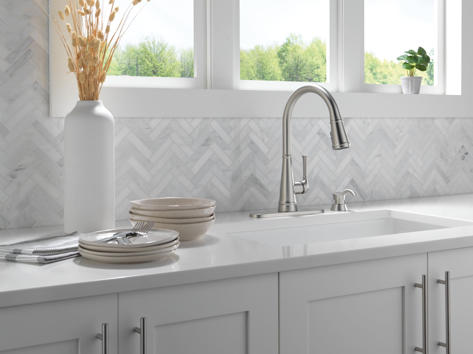 Delta 19814Z-SPSD-DST Kitchen-Faucets - View #11