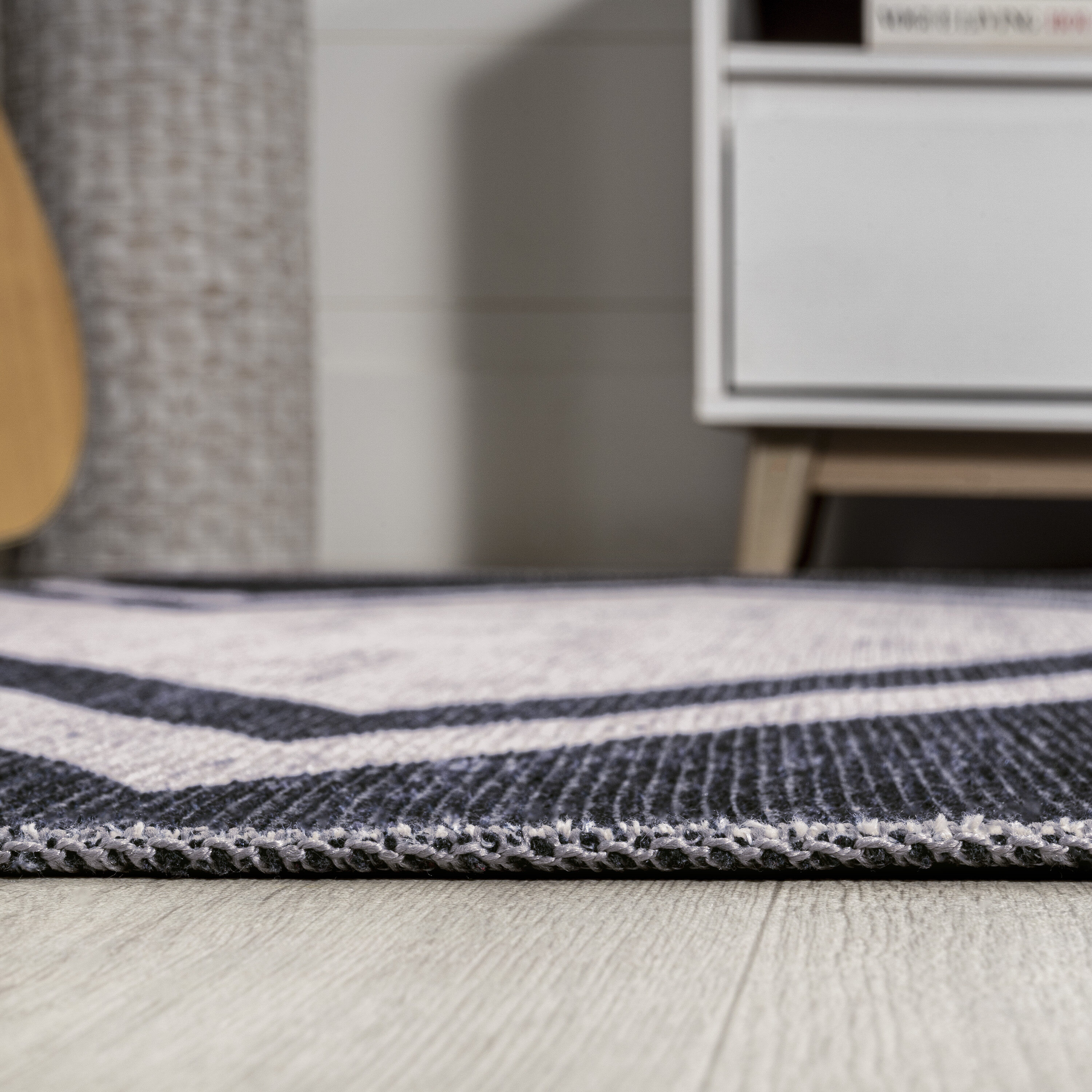 Ivory and Black Geometric Chevron Washable Area Rug 3' x 5'
