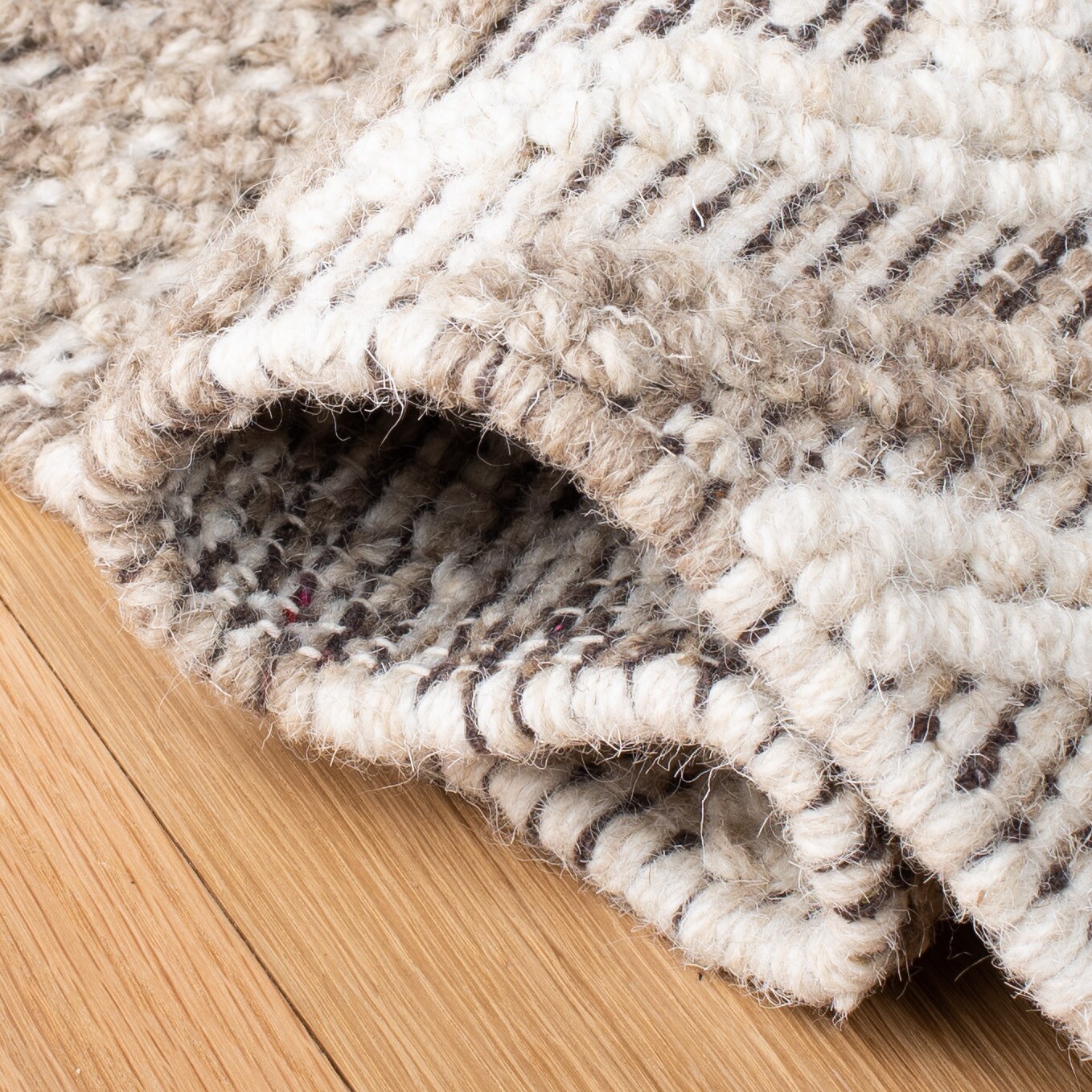 Safavieh VRM211F-5 rugs - View #6