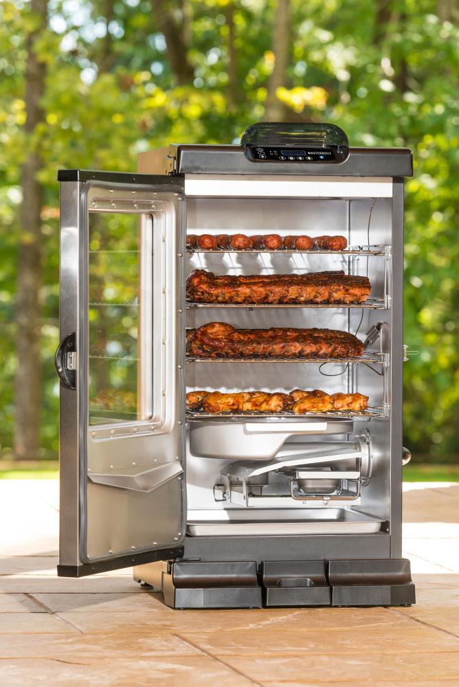 Masterbuilt Electric Smoker with Stand/ Cover for Sale in The Woodlands, TX  - OfferUp