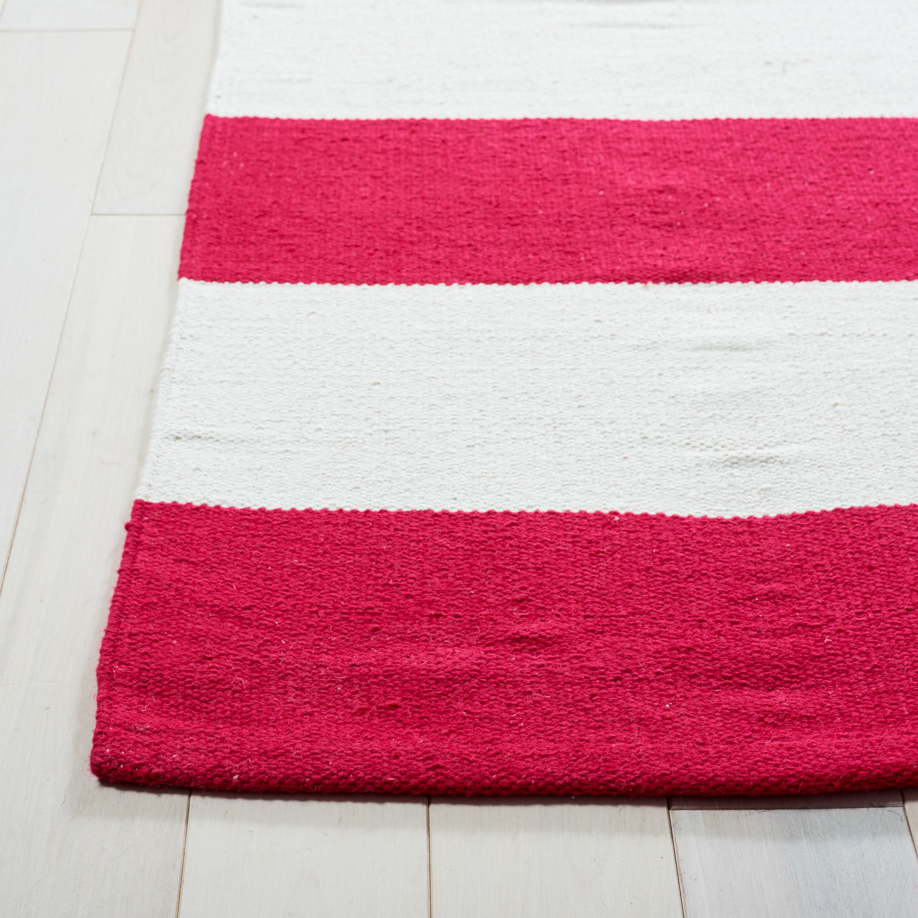 Safavieh MTK712B-24 rugs - View #3
