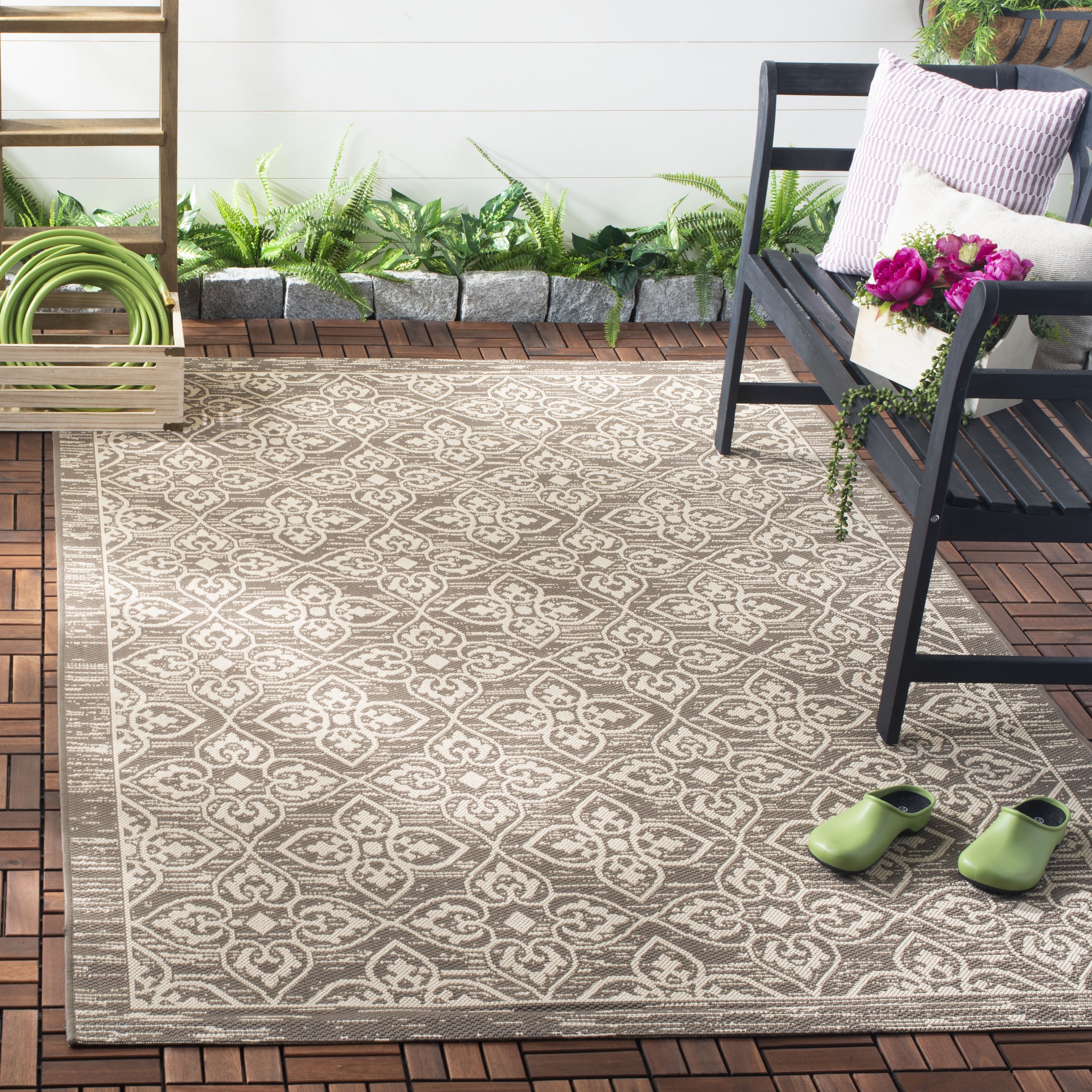 Safavieh CY6066-07921-5 Courtyard Sonya 5 x 8 (ft) Loomed Polypropylene Brown/Beige Rectangular Indoor/Outdoor Floral/Botanical Coastal Area rug